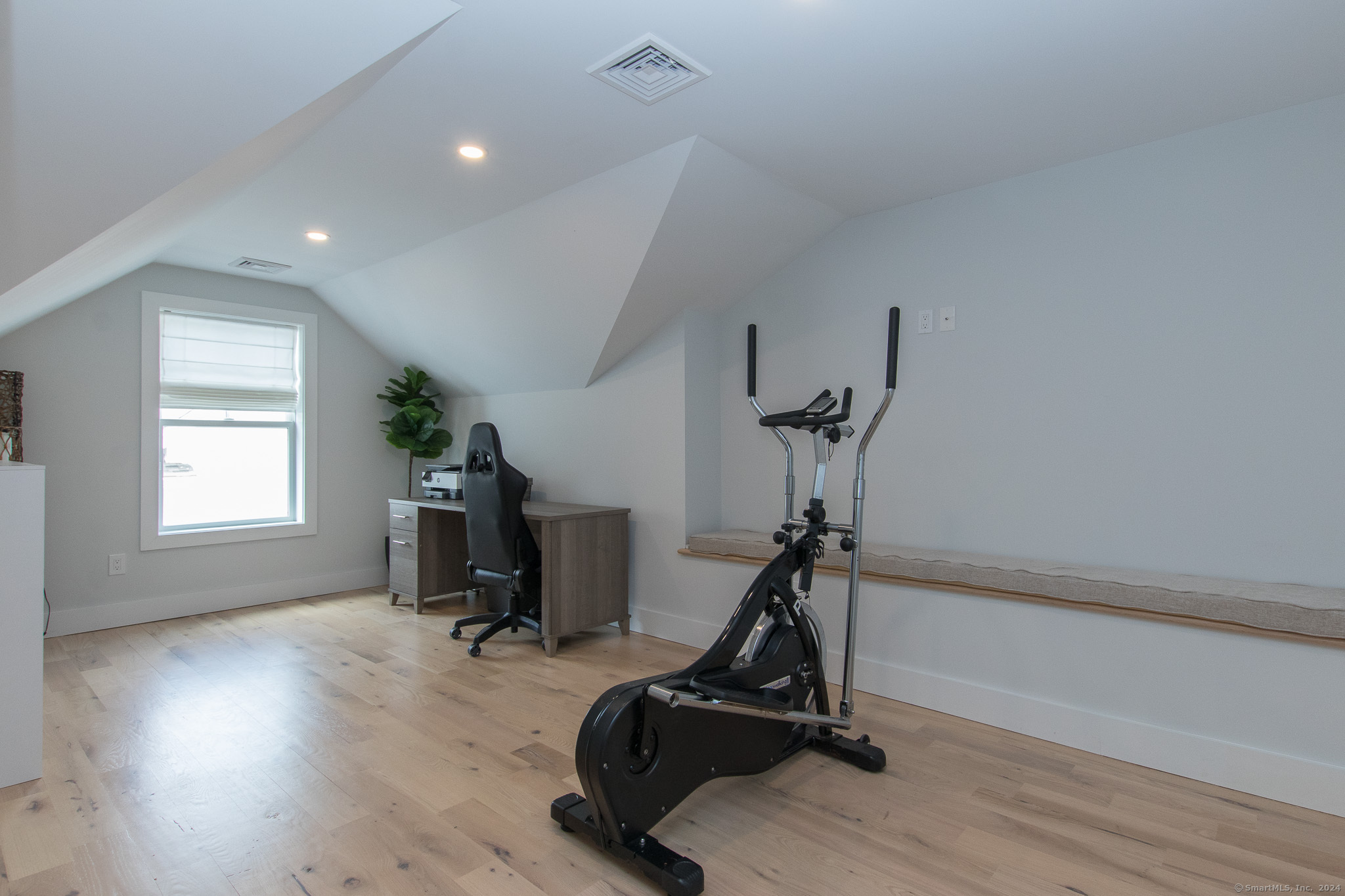 1 Howard Avenue C3