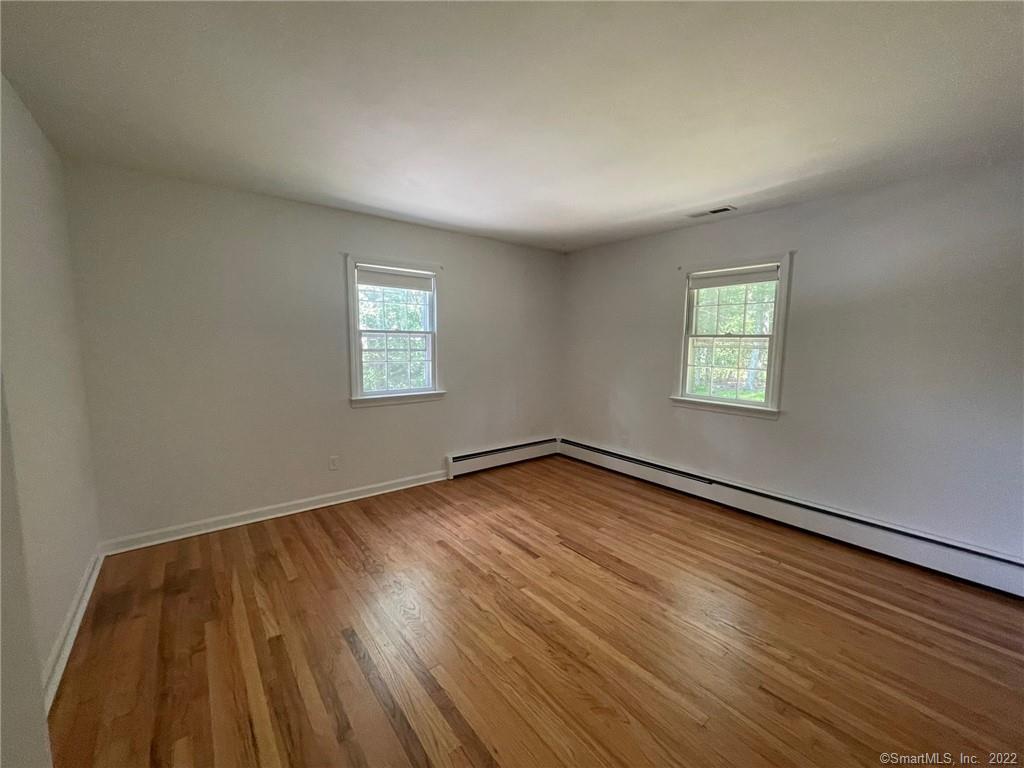 8 Heathwood Lane