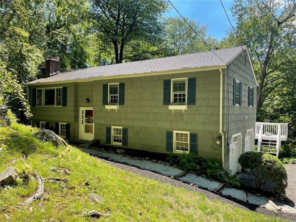 8 Heathwood Lane