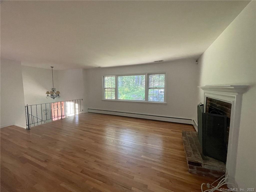 8 Heathwood Lane