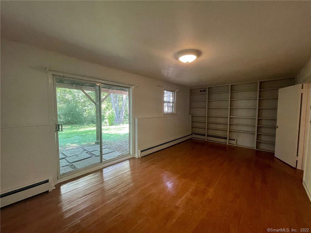 8 Heathwood Lane