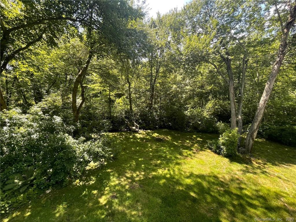 8 Heathwood Lane