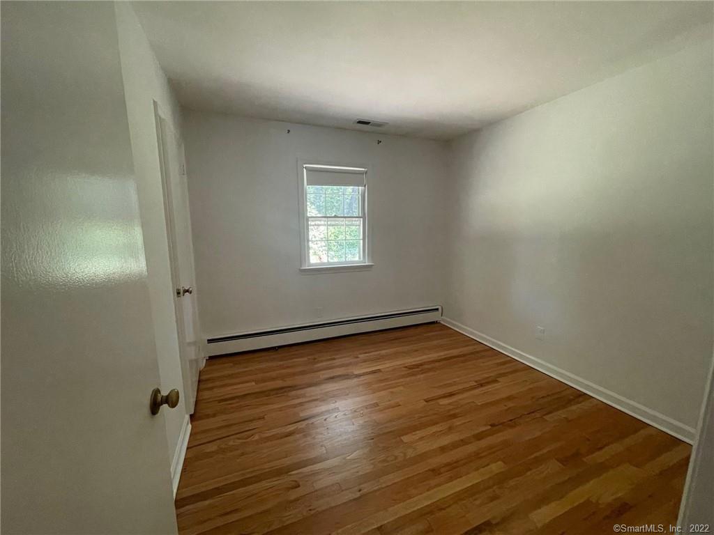 8 Heathwood Lane