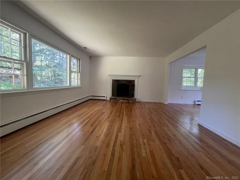8 Heathwood Lane