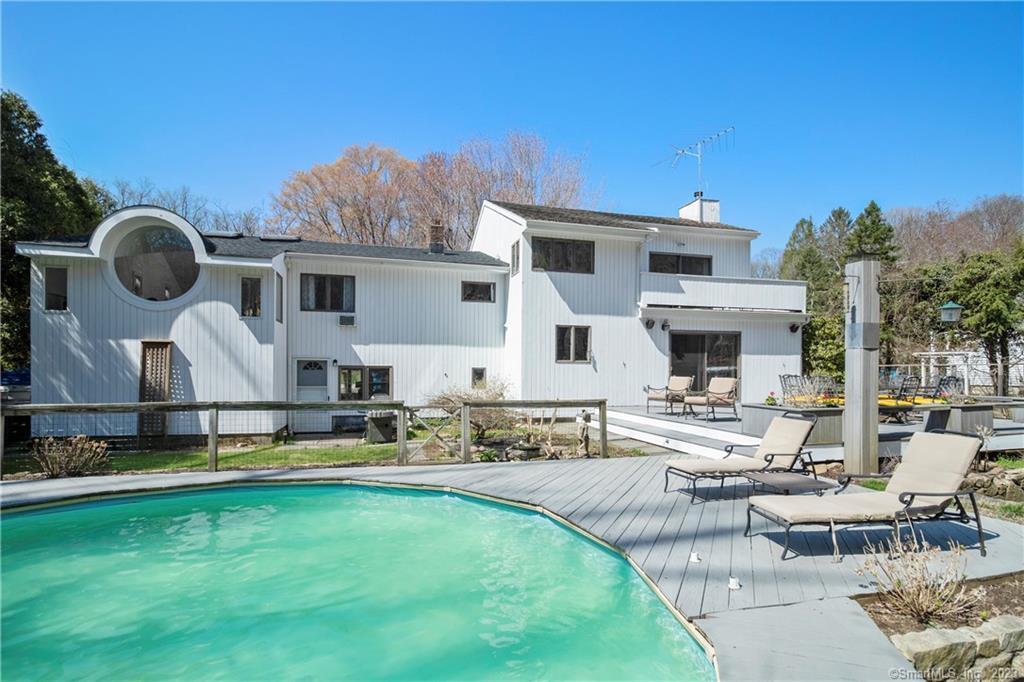 48 Winding Lane