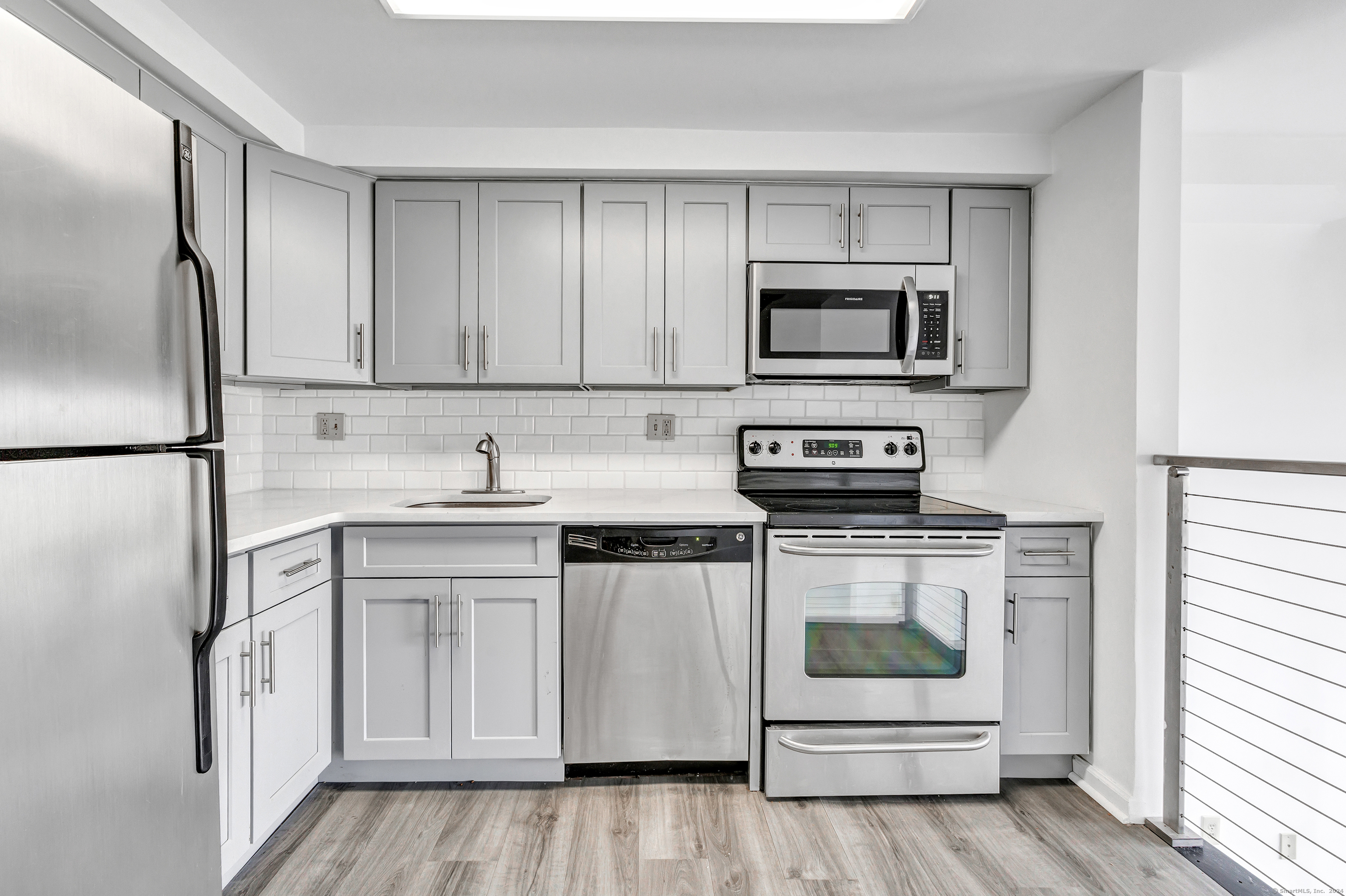25 Grand Street APT 232