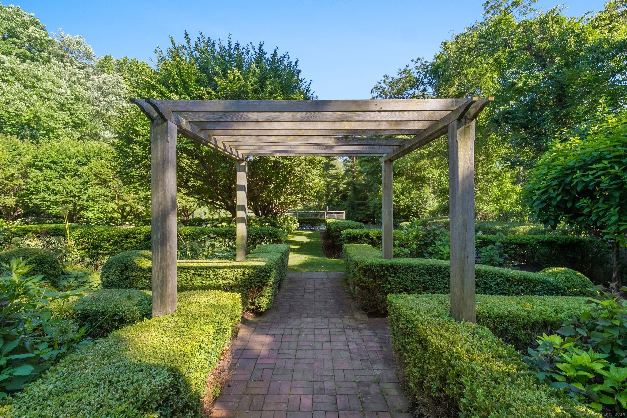 8 Shadbush Lane