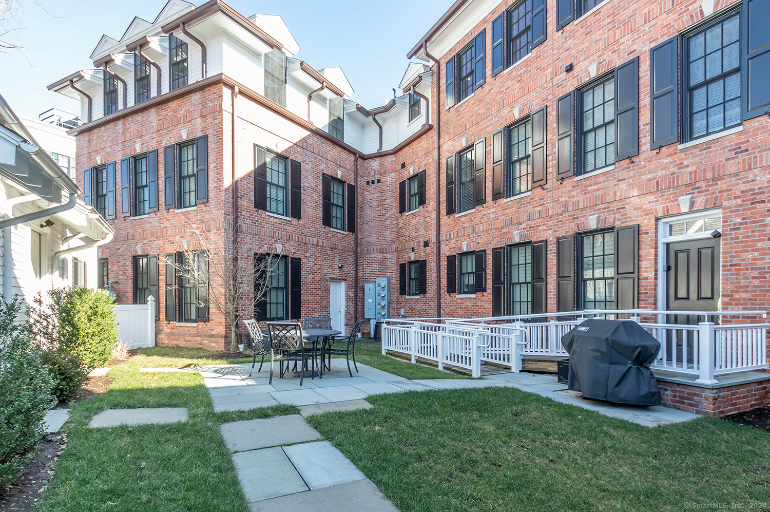 49 Southport Green