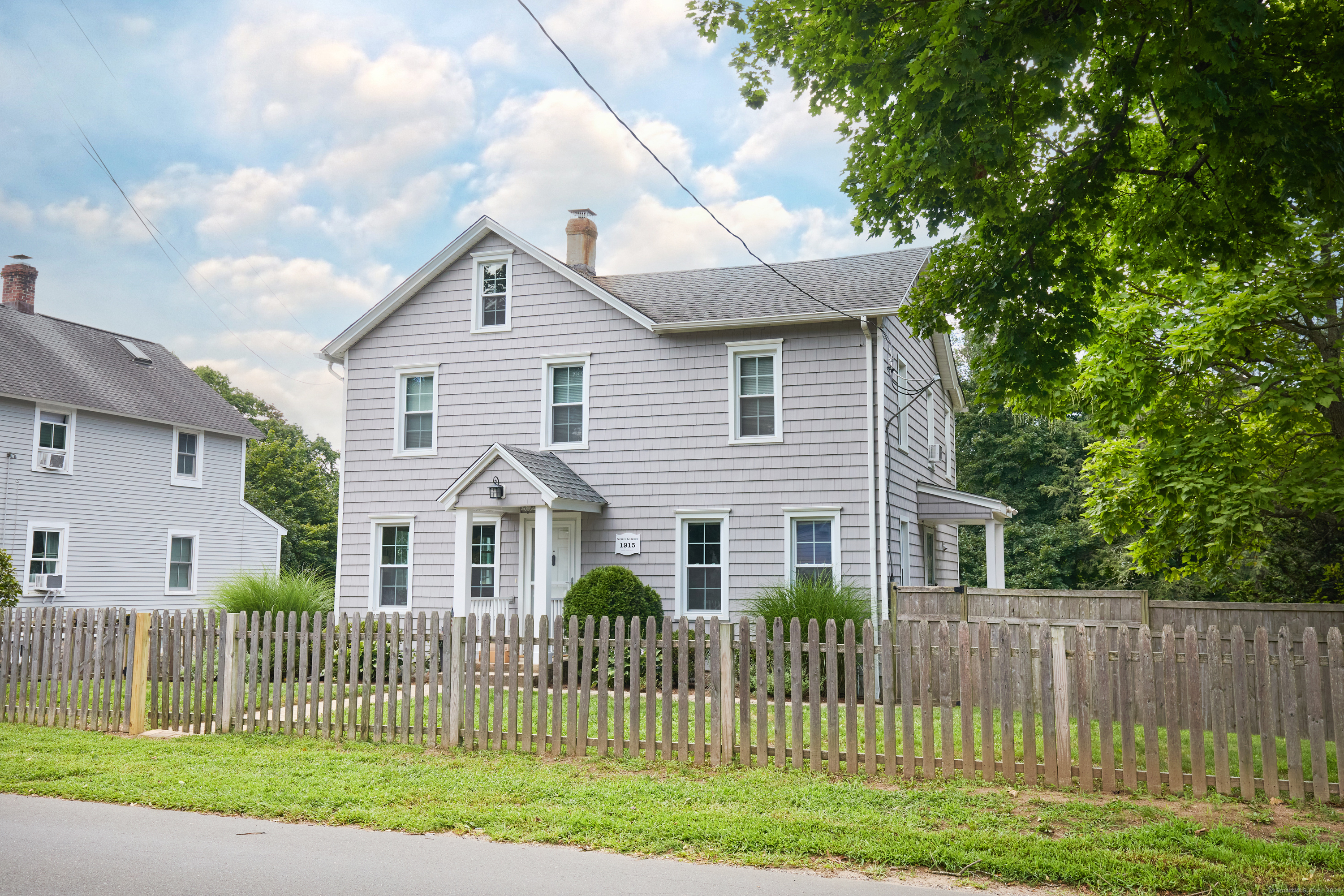 21 Clinton Avenue