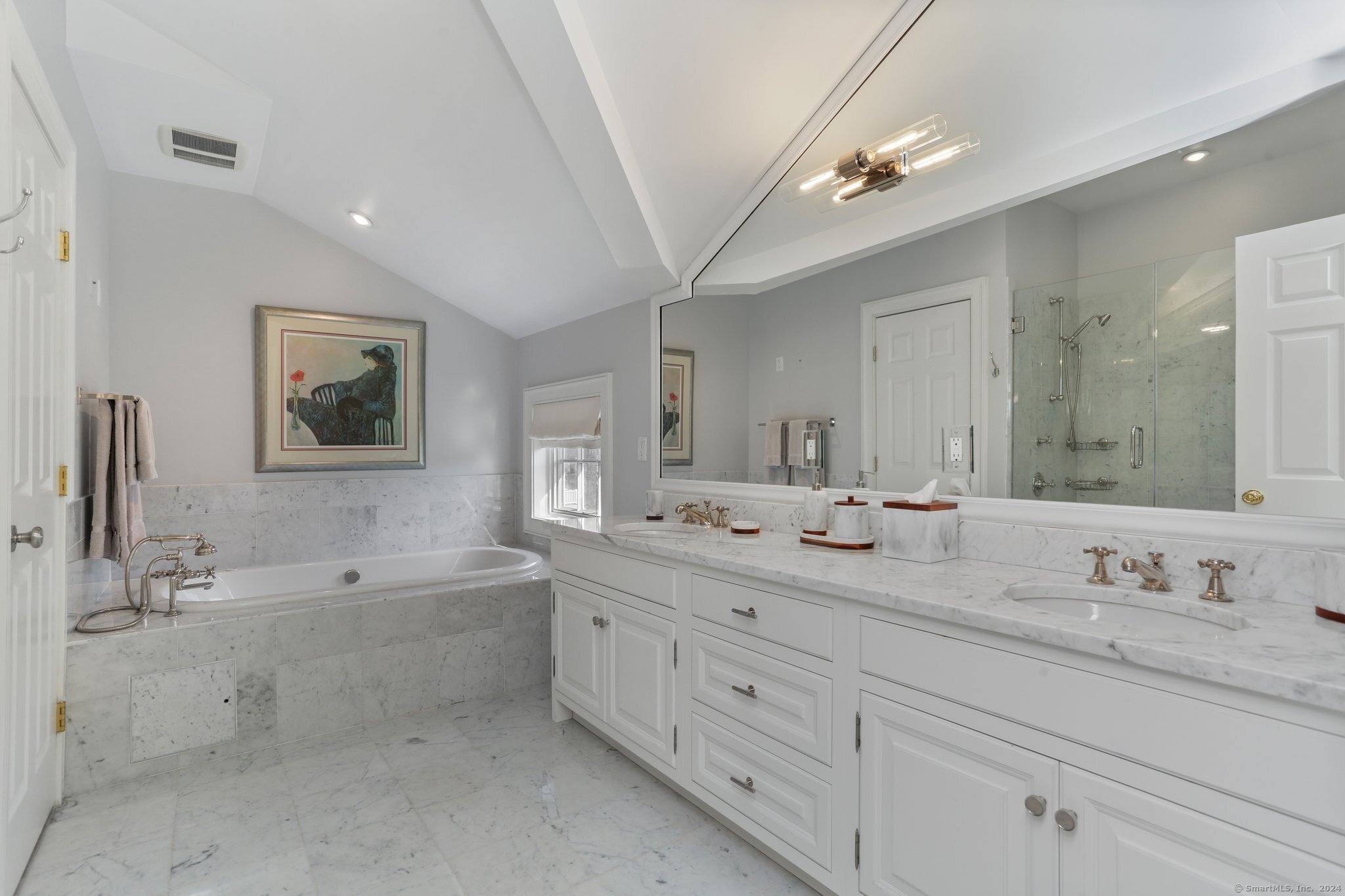 20 Elmwood Drive