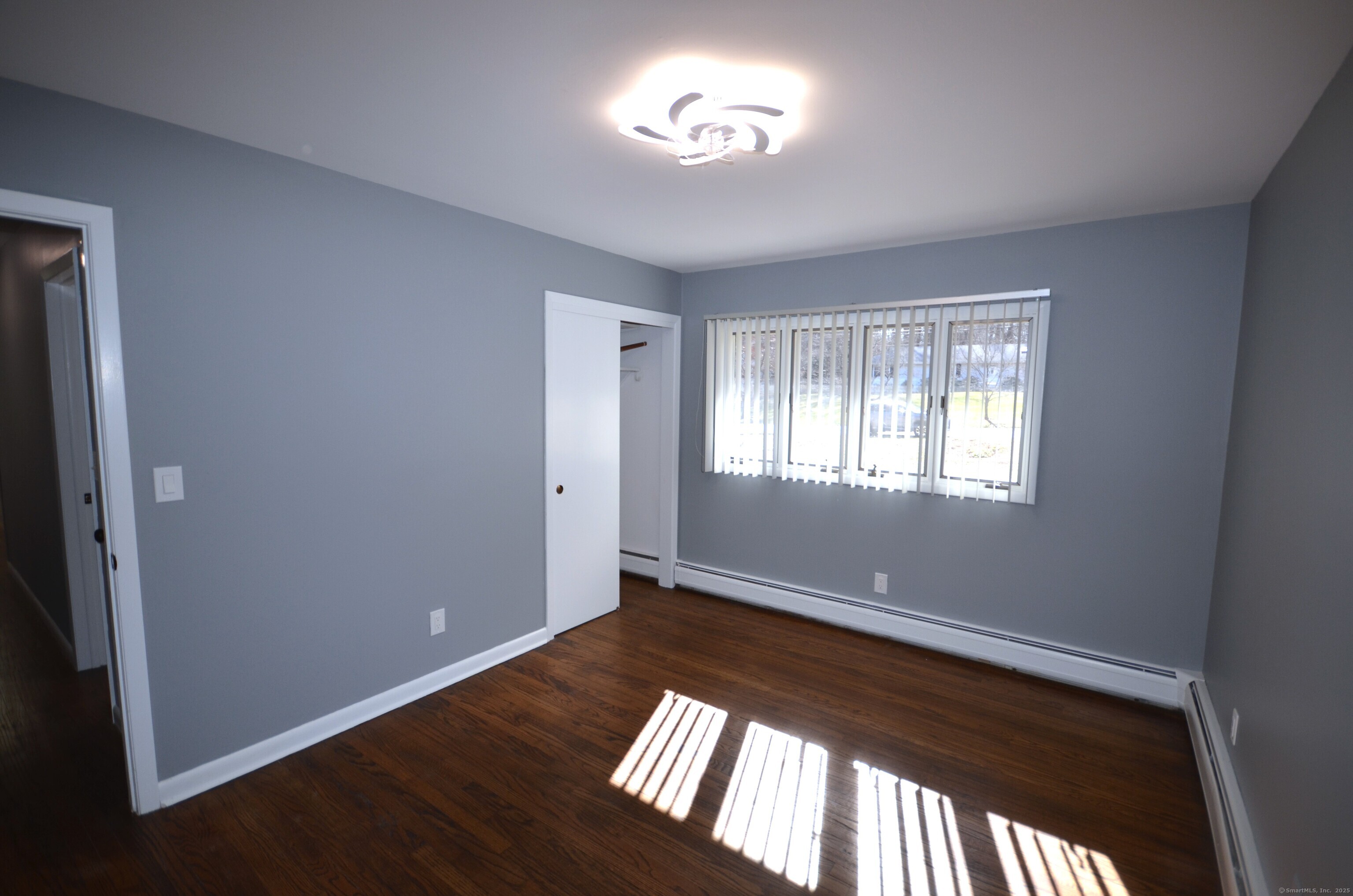 442 Surrey Lane
