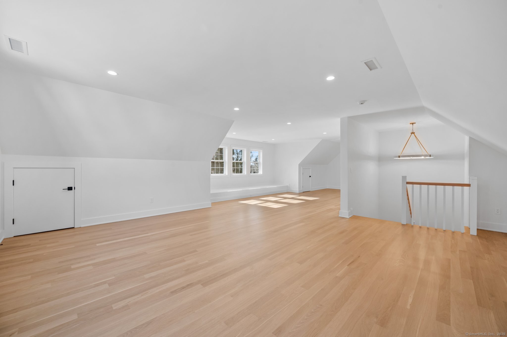 43 Newport Place