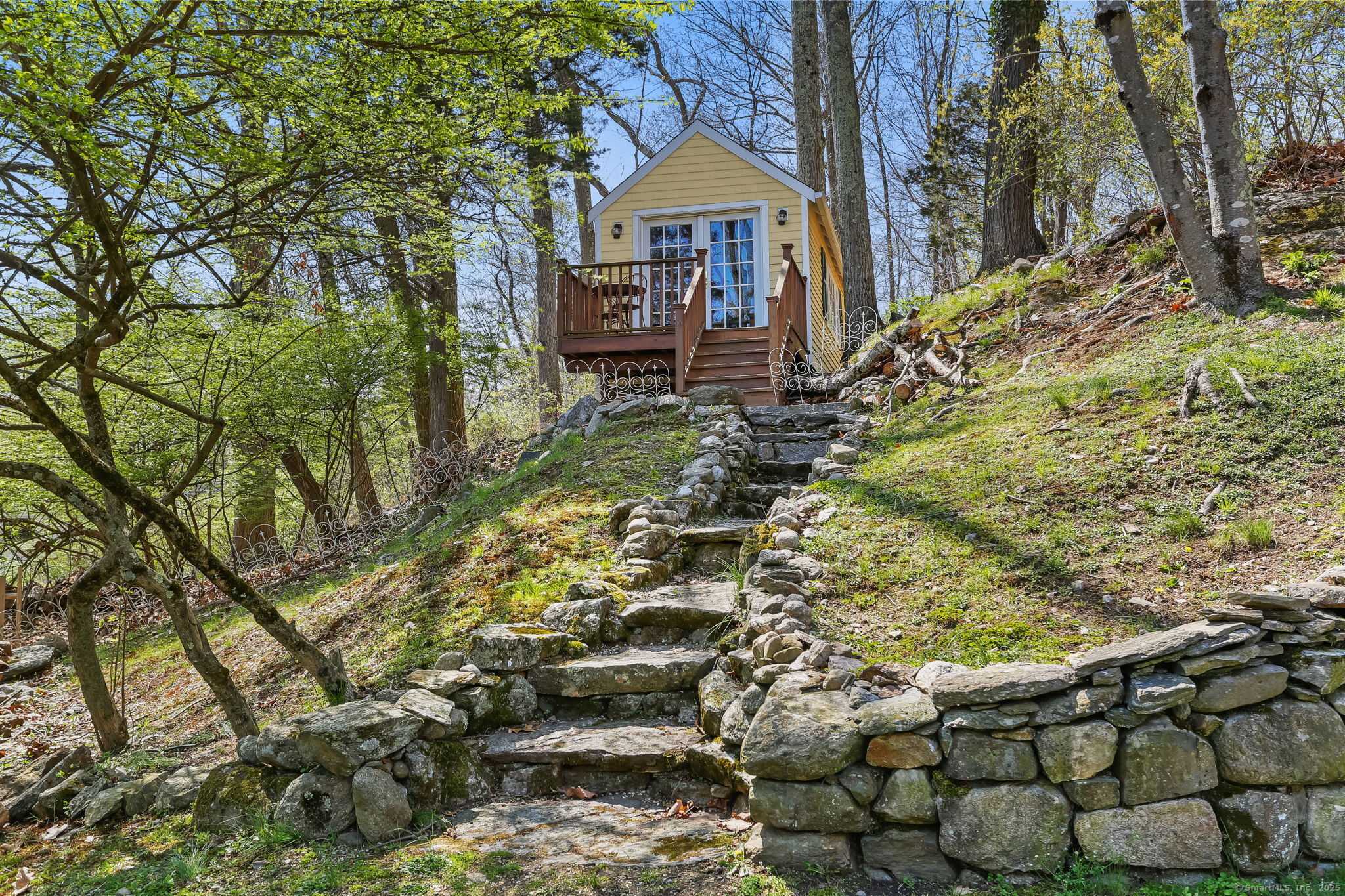 32 Valley Road