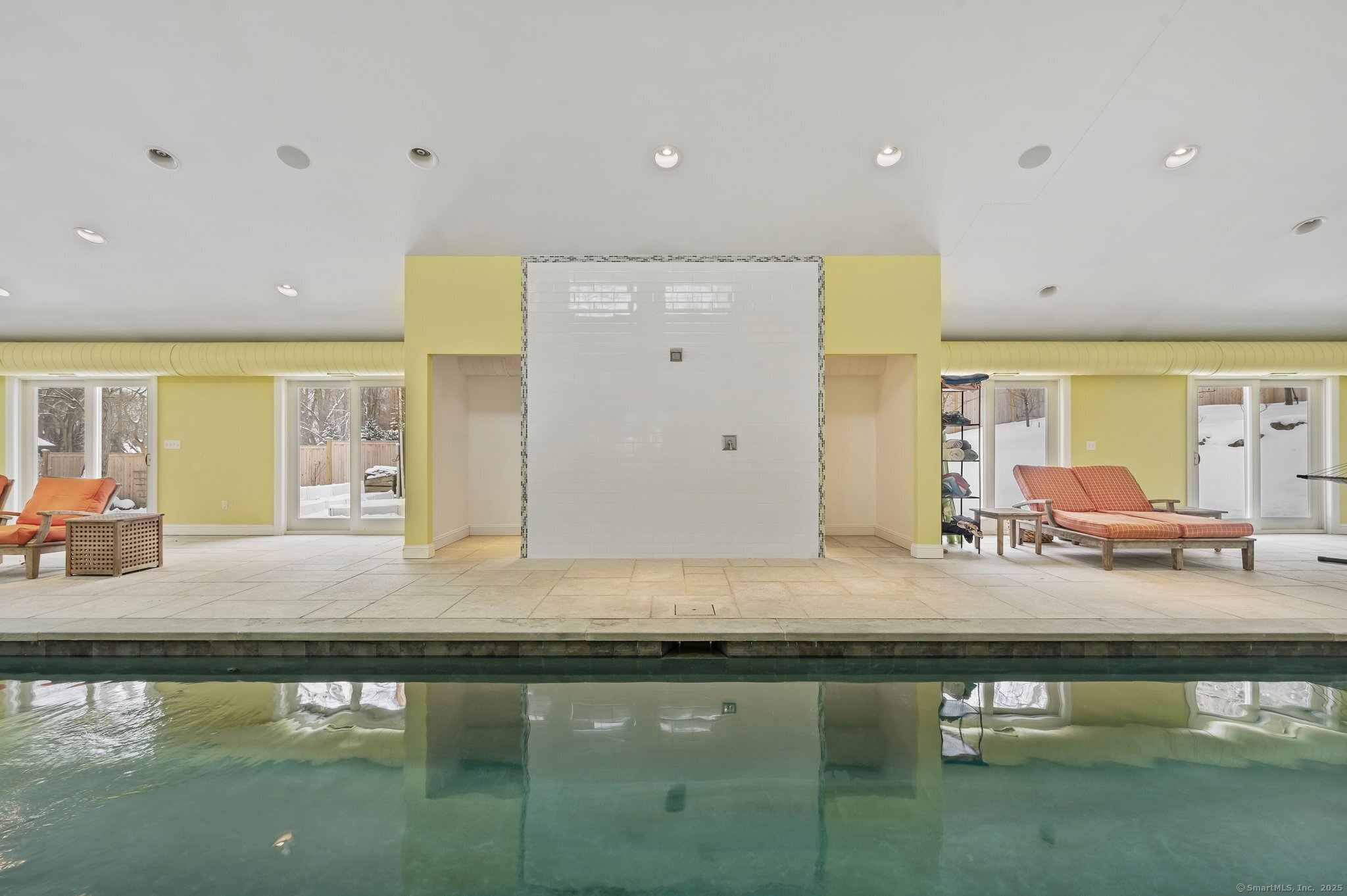17 Pequot Drive