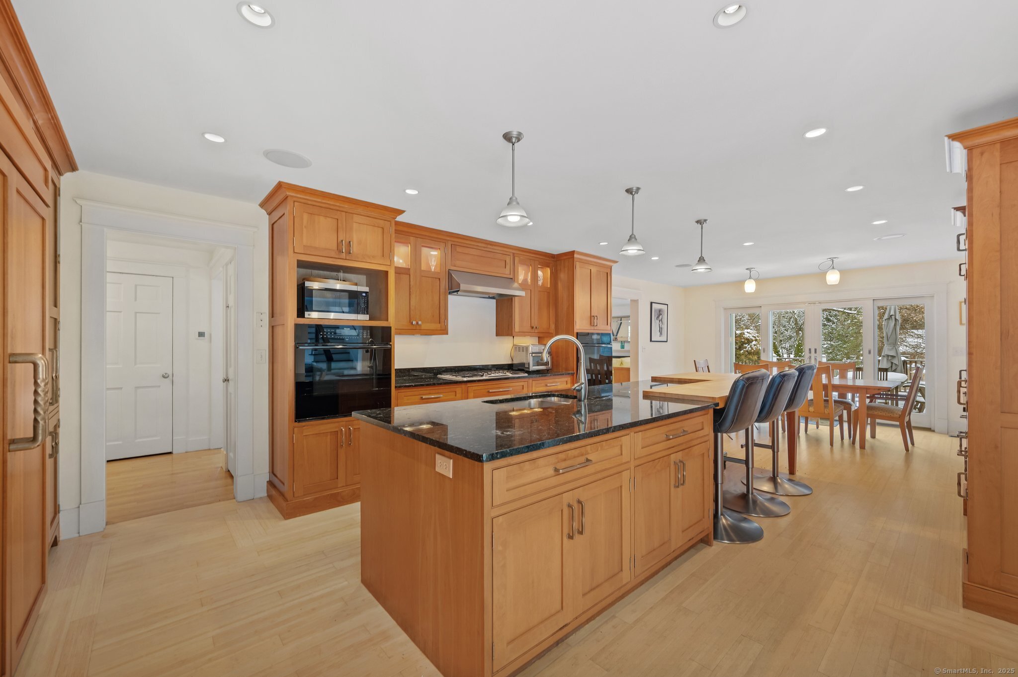 17 Pequot Drive