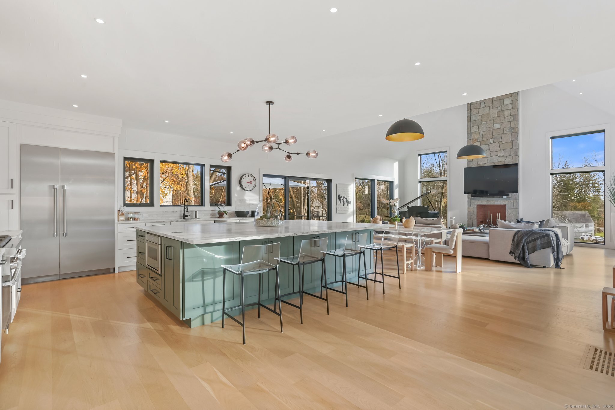 99 Hillspoint Road