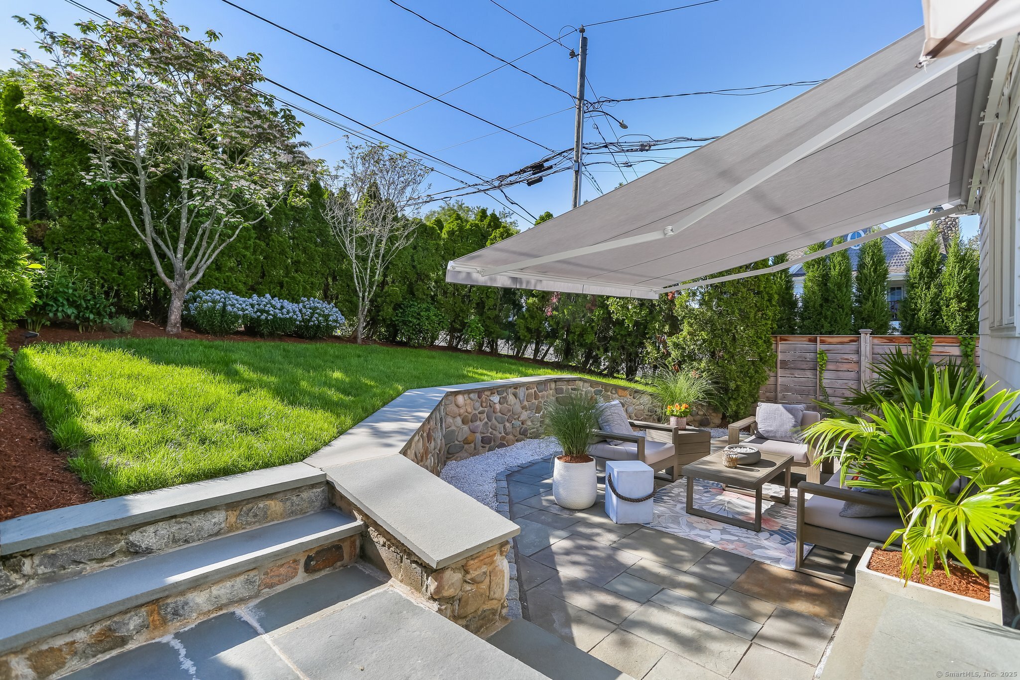 5 Compo Hill Avenue