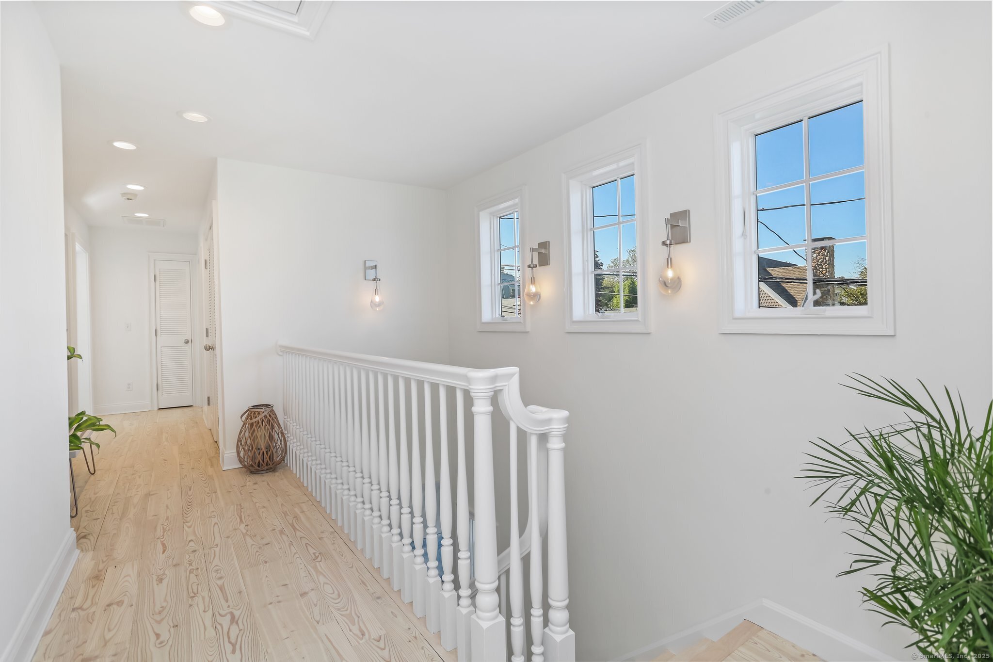 5 Compo Hill Avenue