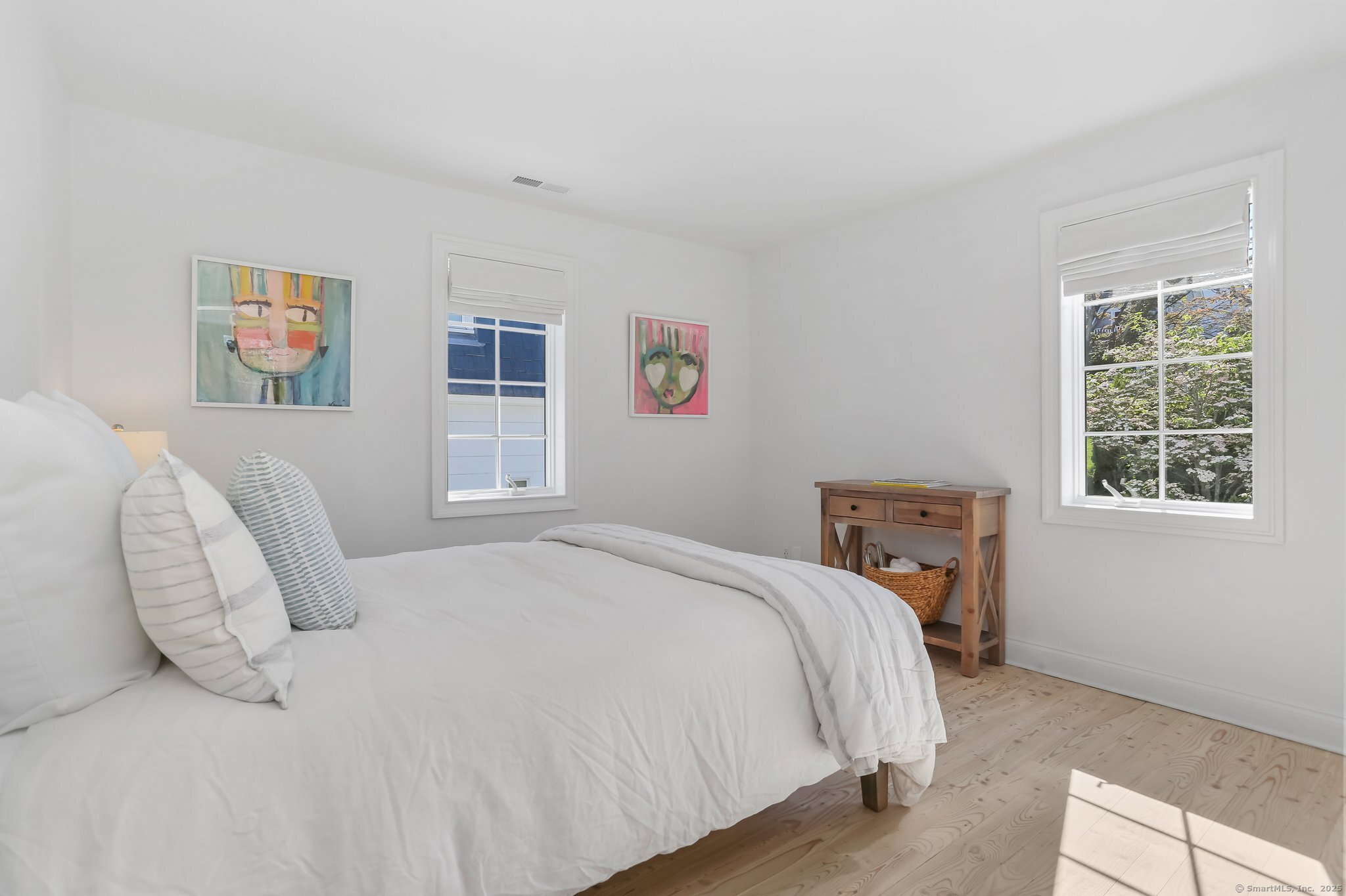5 Compo Hill Avenue
