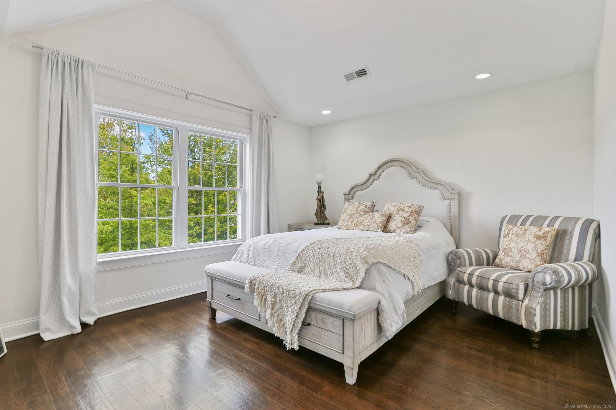 12 Willard Road 4