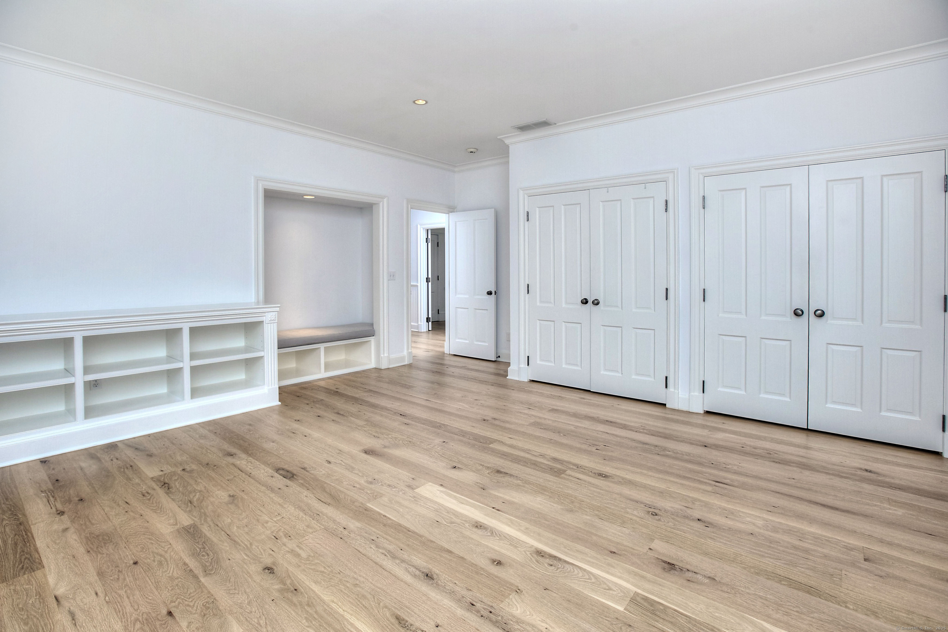 14 Mayflower Parkway