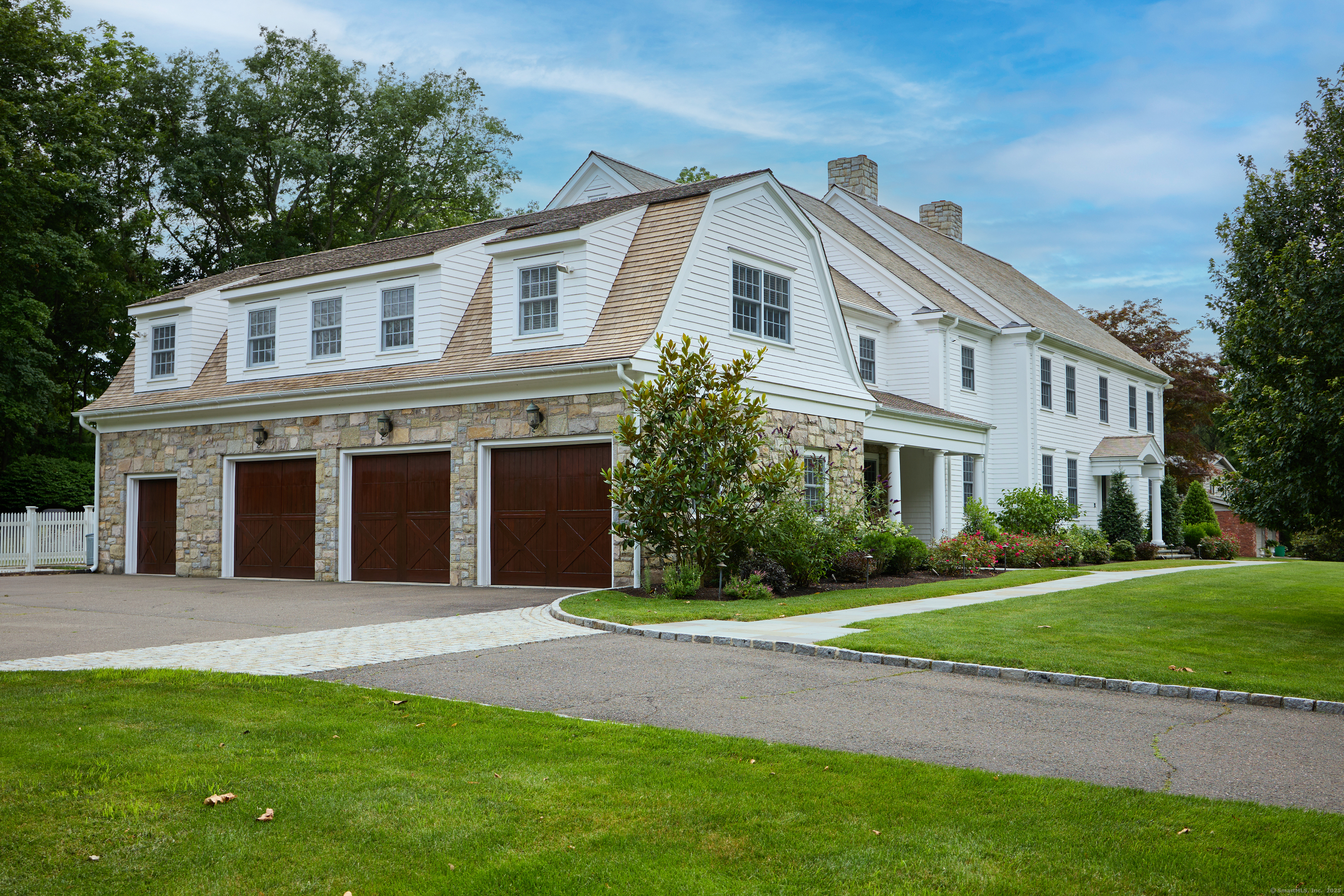 14 Mayflower Parkway