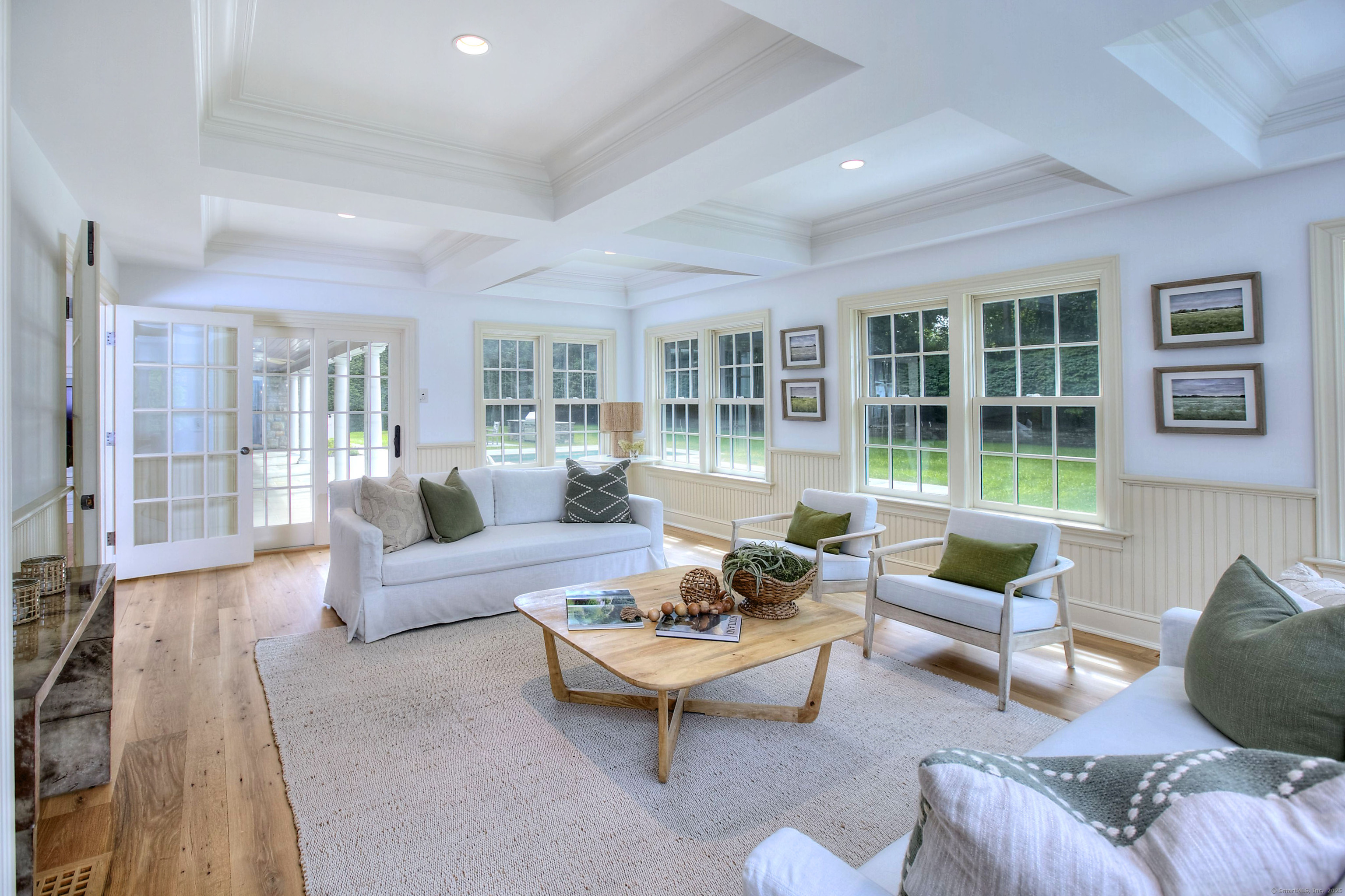 14 Mayflower Parkway