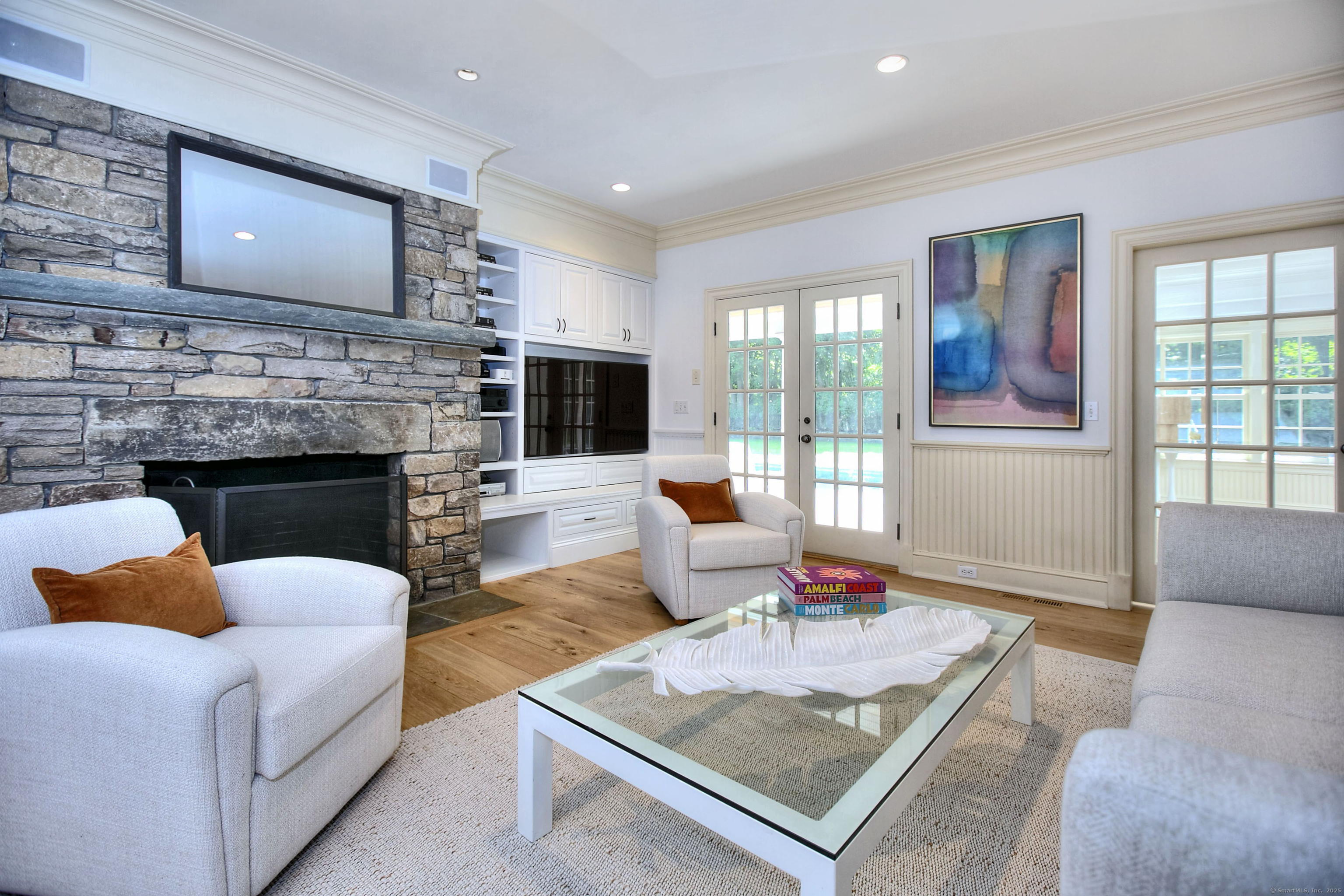 14 Mayflower Parkway