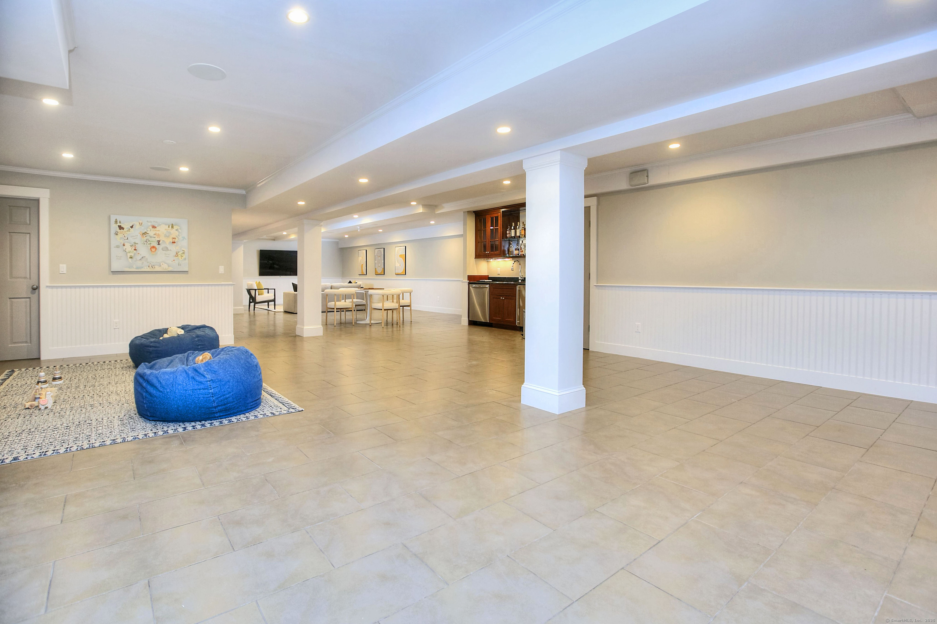 14 Mayflower Parkway