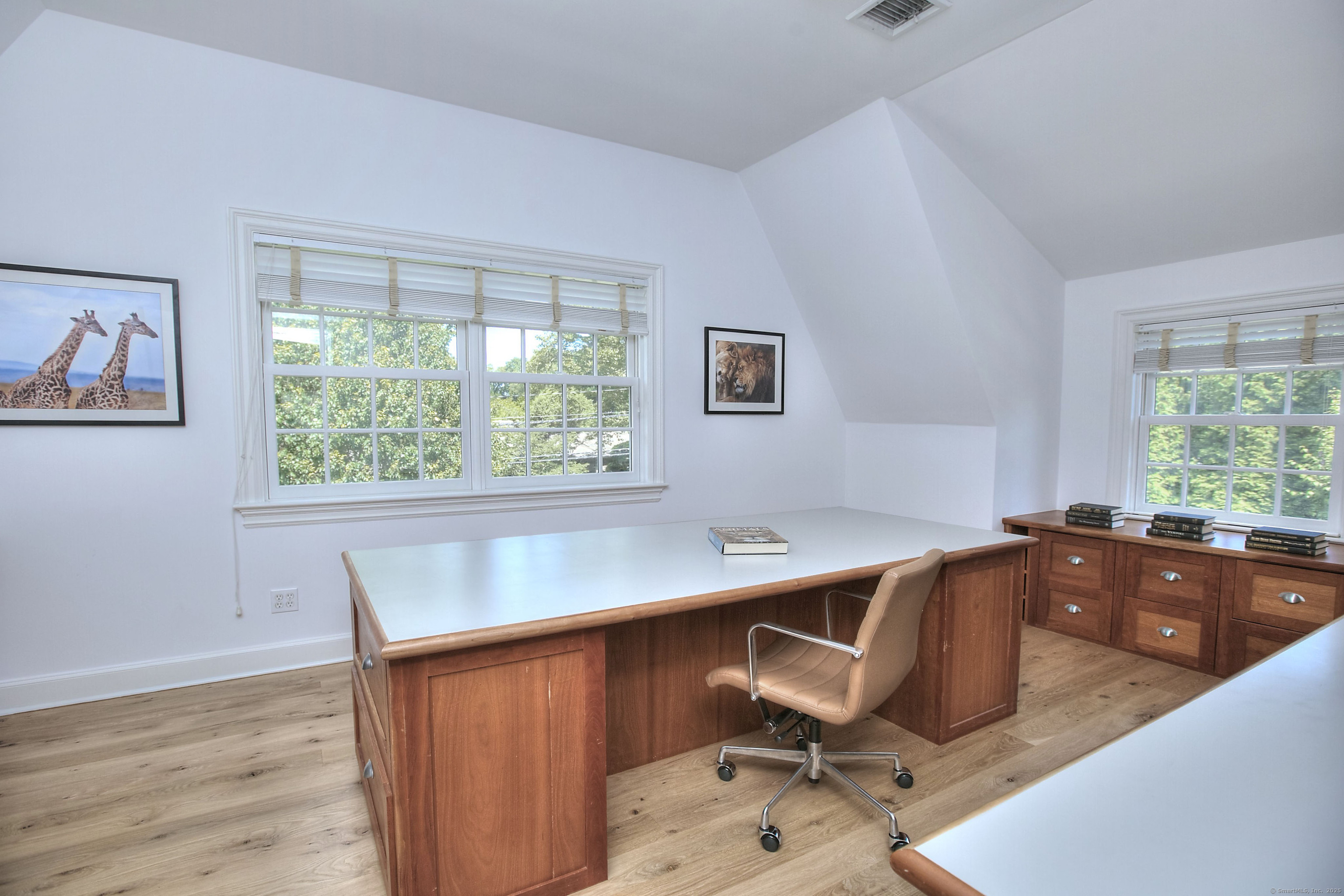 14 Mayflower Parkway