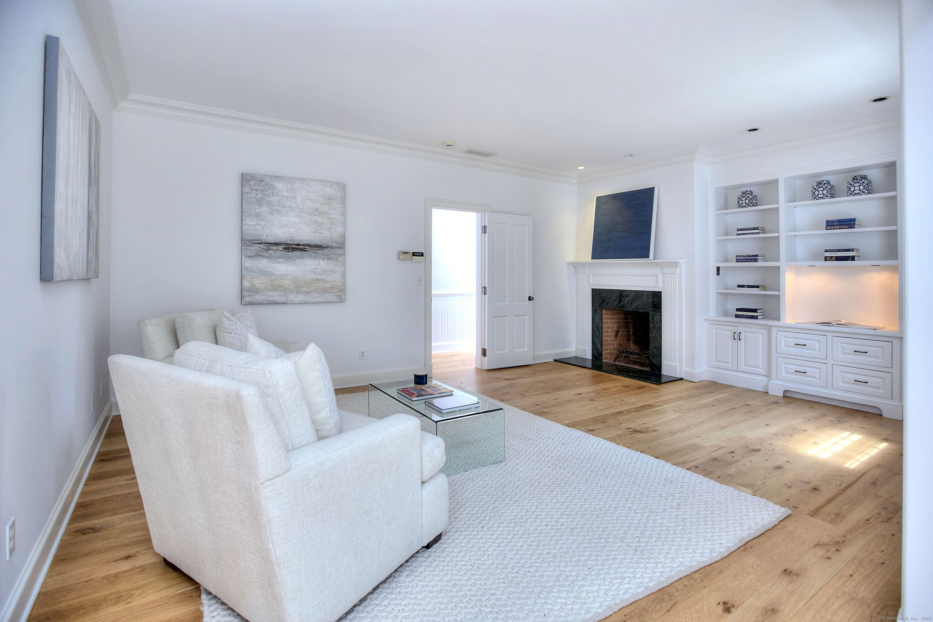 14 Mayflower Parkway