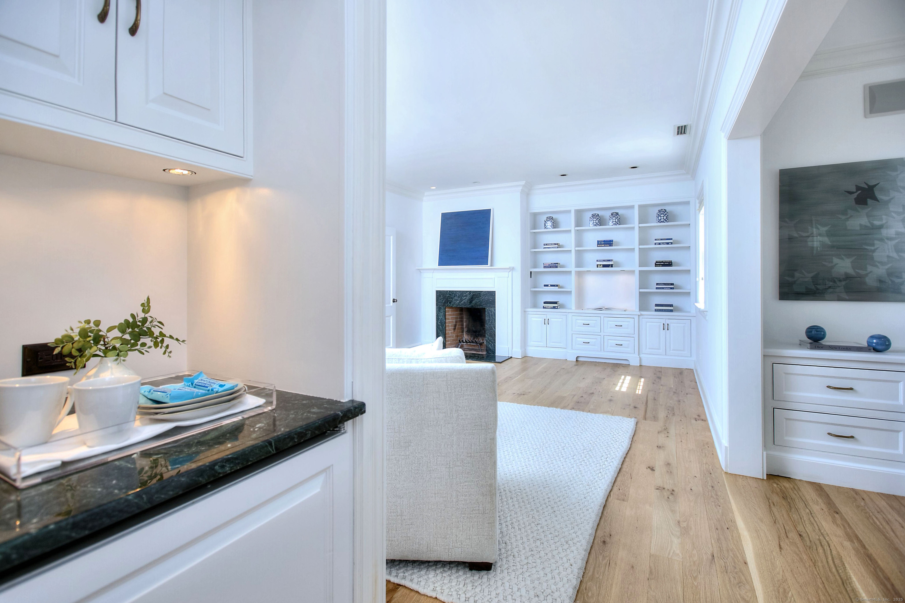 14 Mayflower Parkway