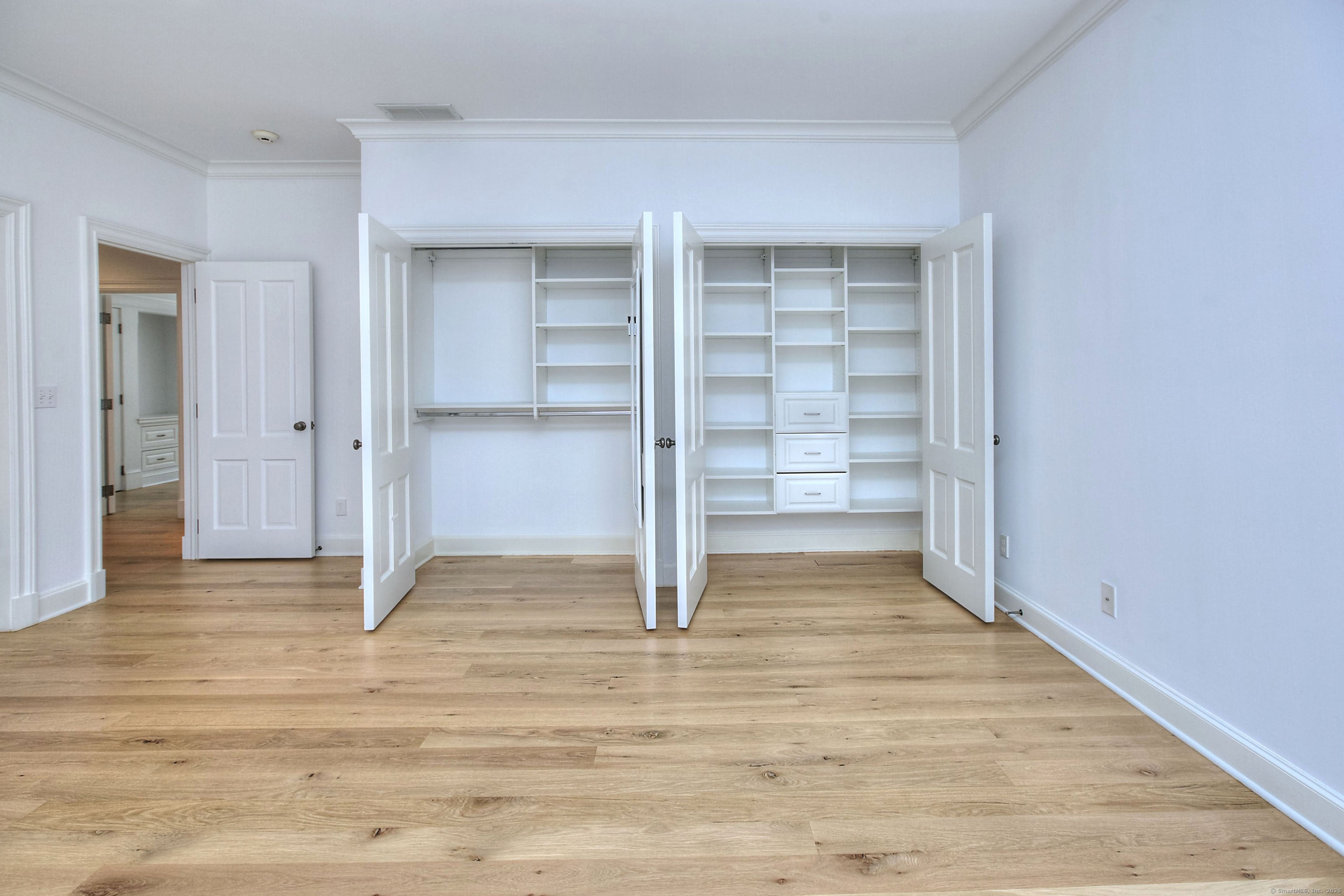 14 Mayflower Parkway