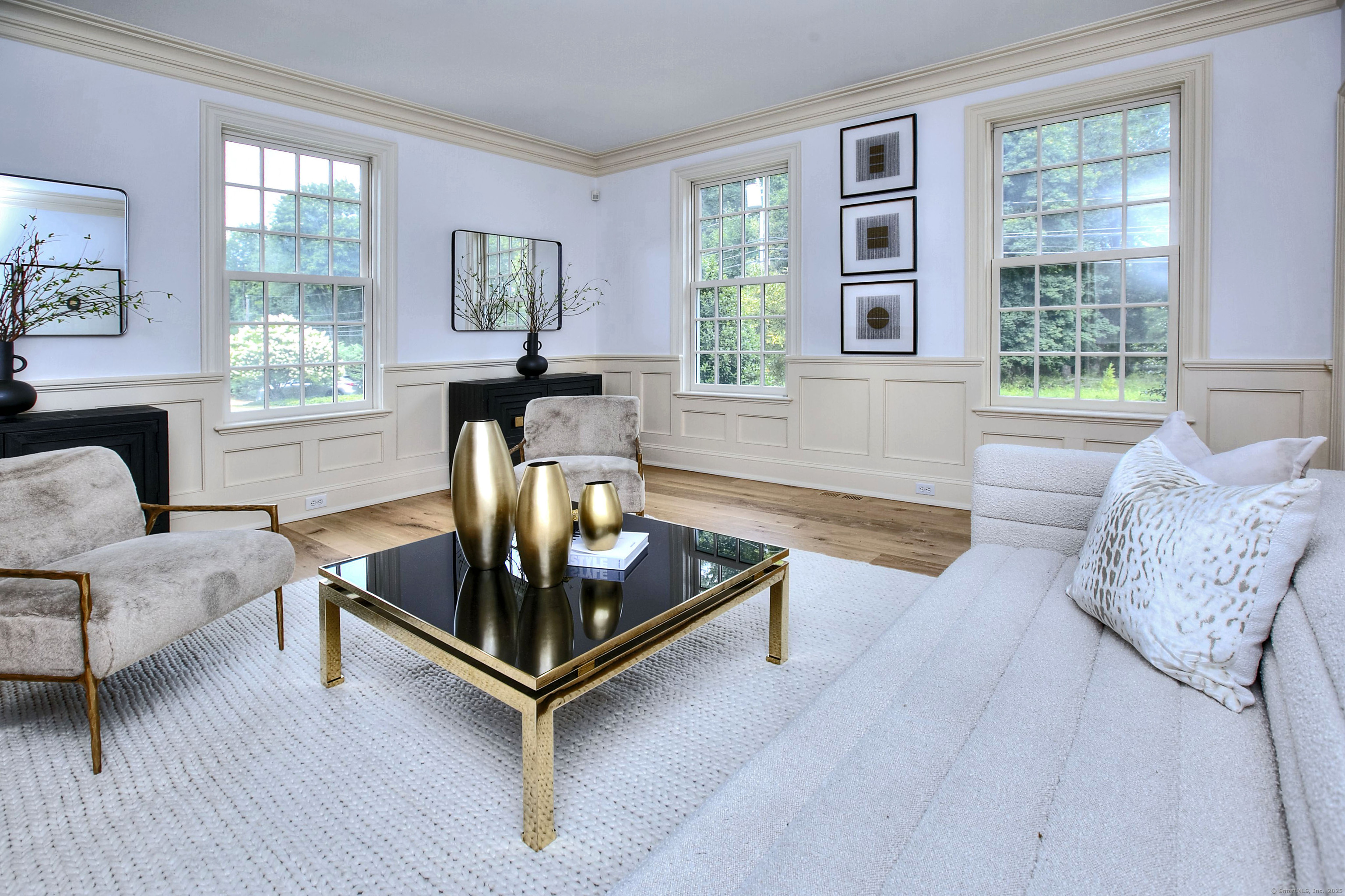 14 Mayflower Parkway