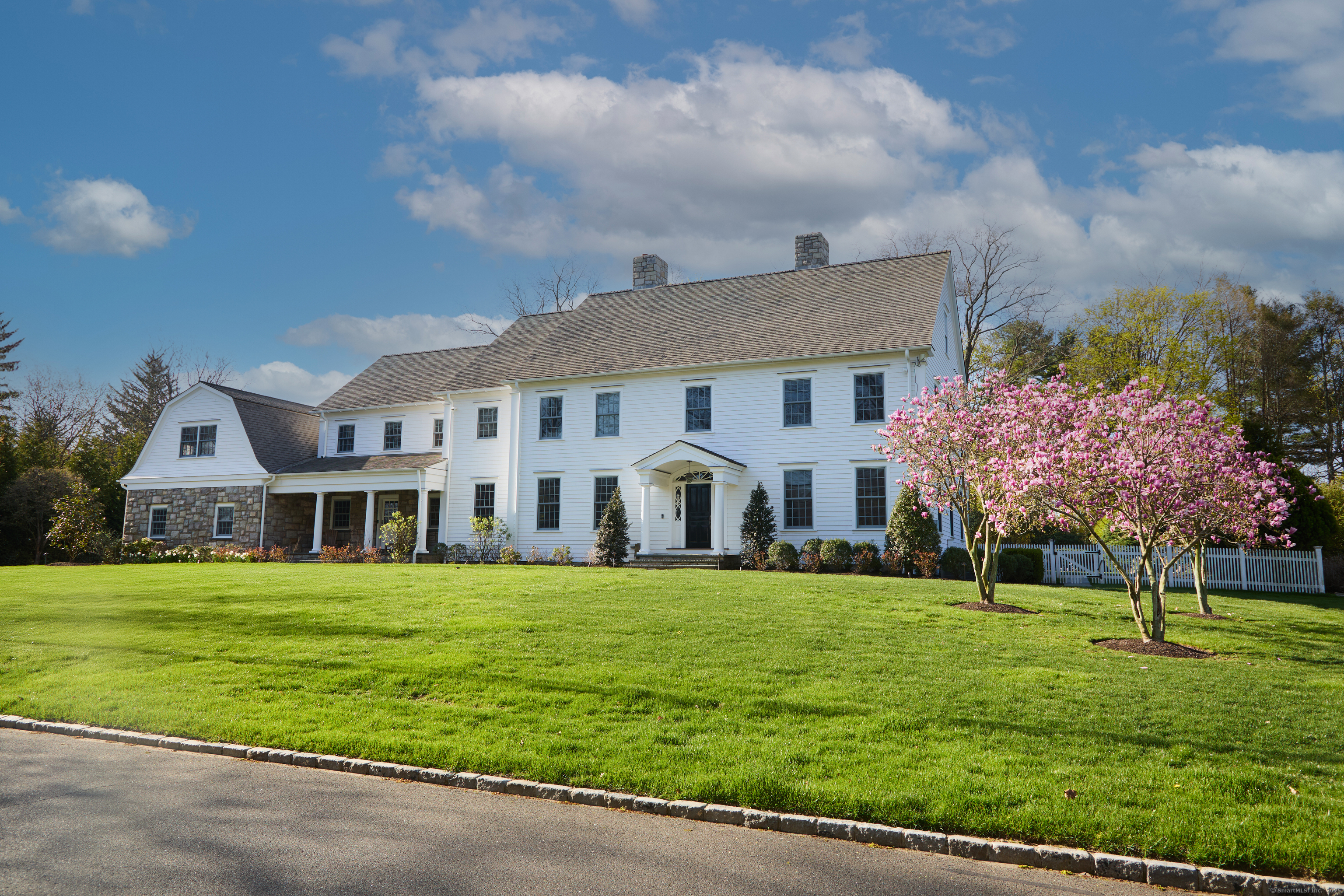 14 Mayflower Parkway