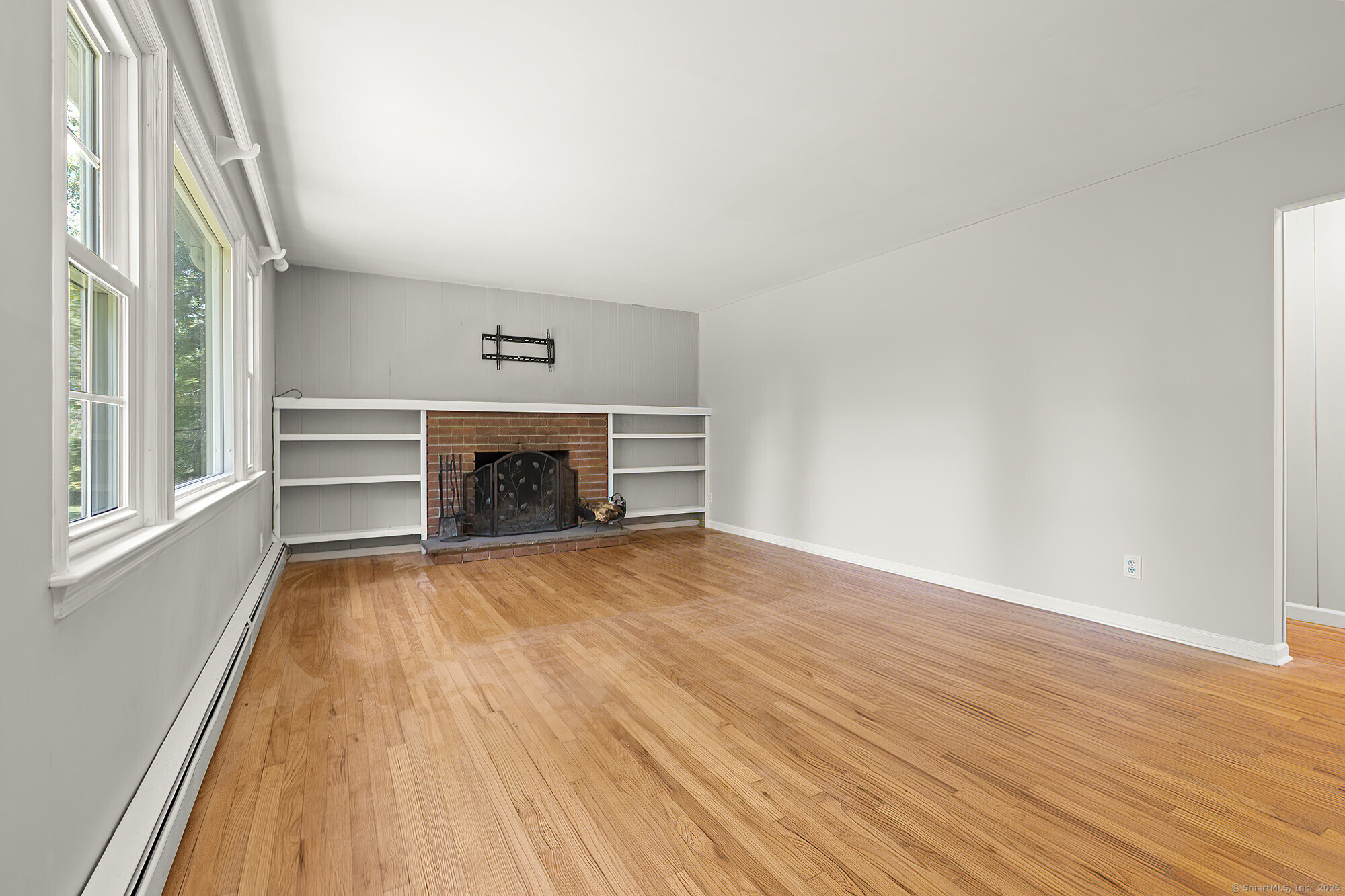 61 Knollwood Drive