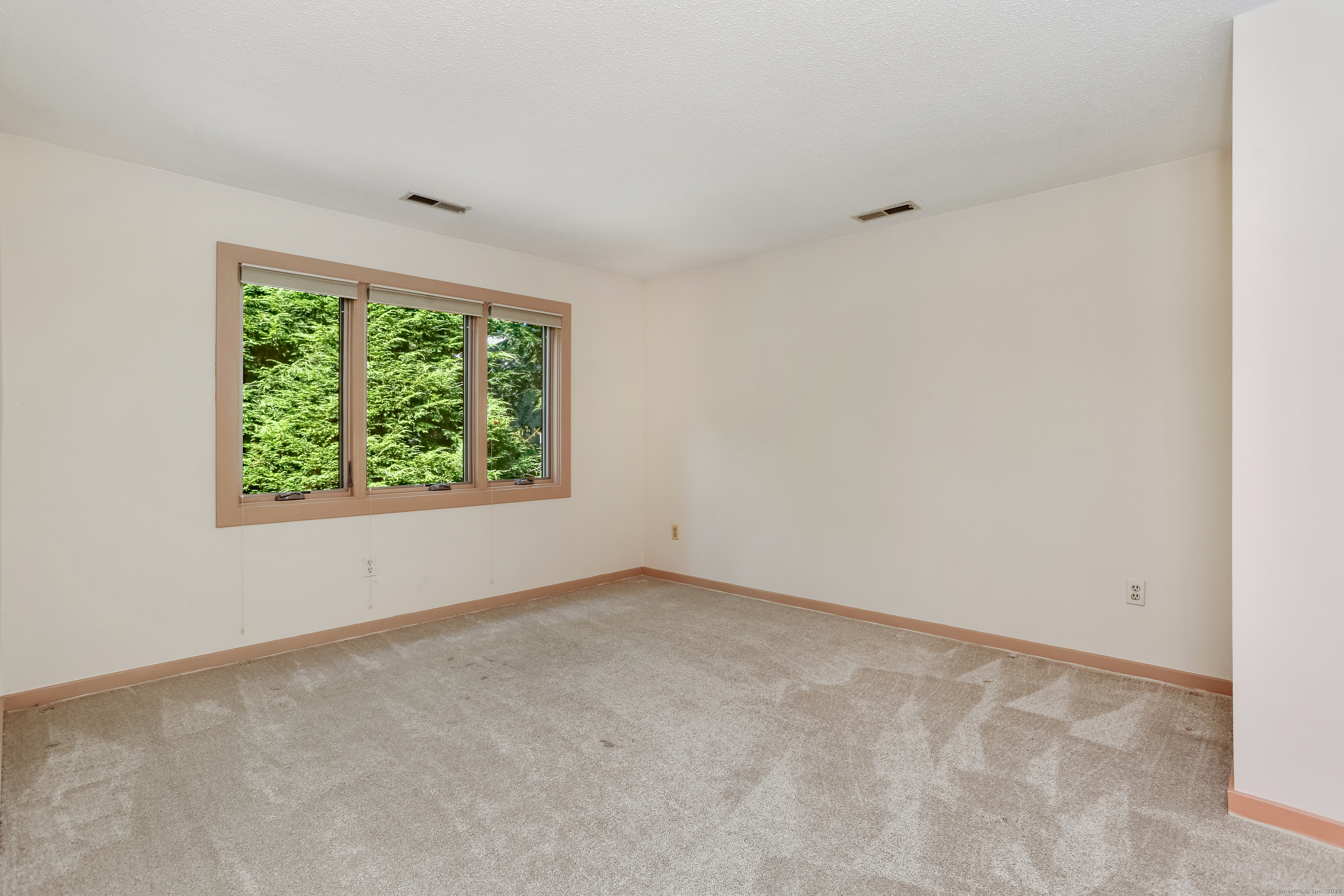 6 Janson Drive