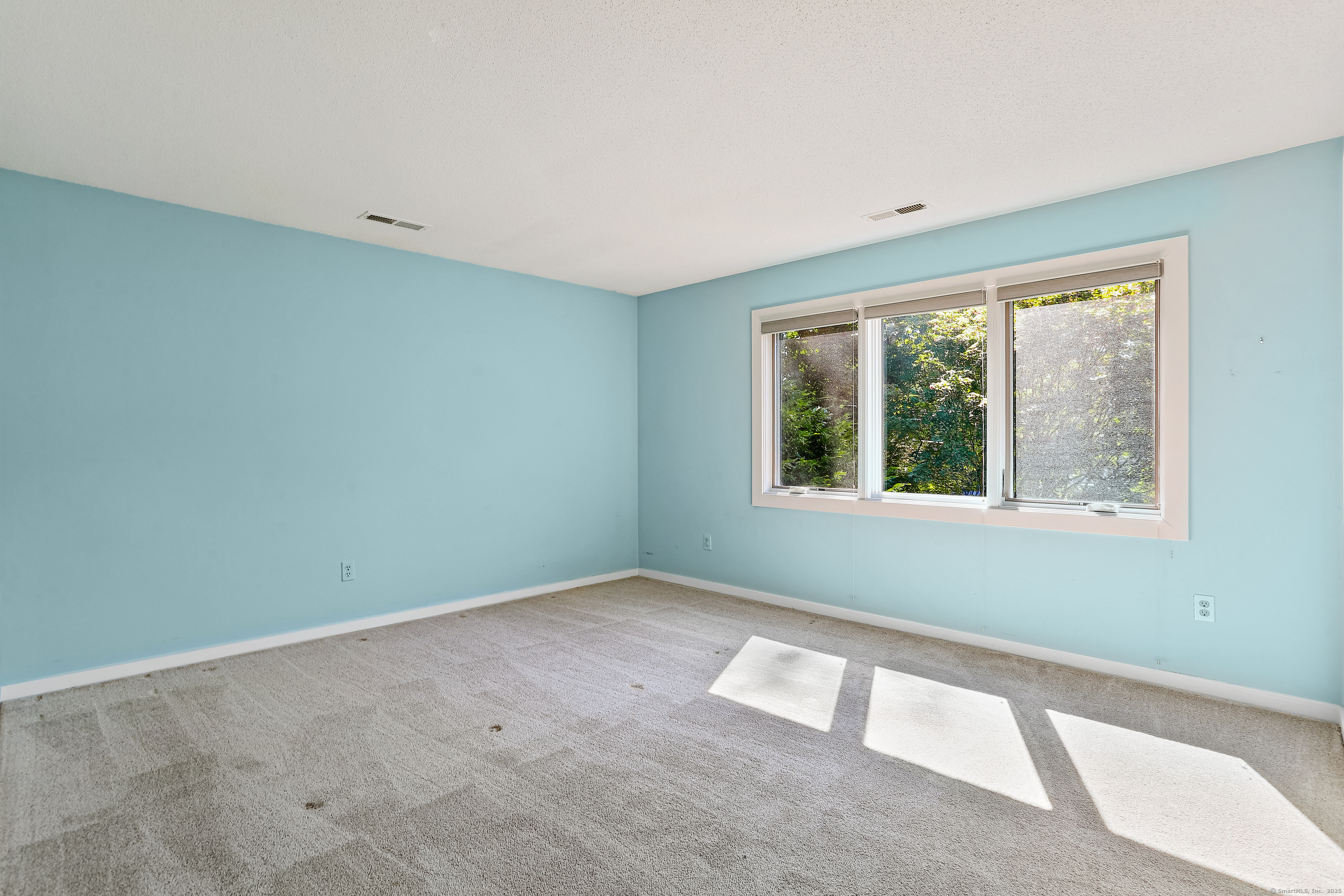 6 Janson Drive