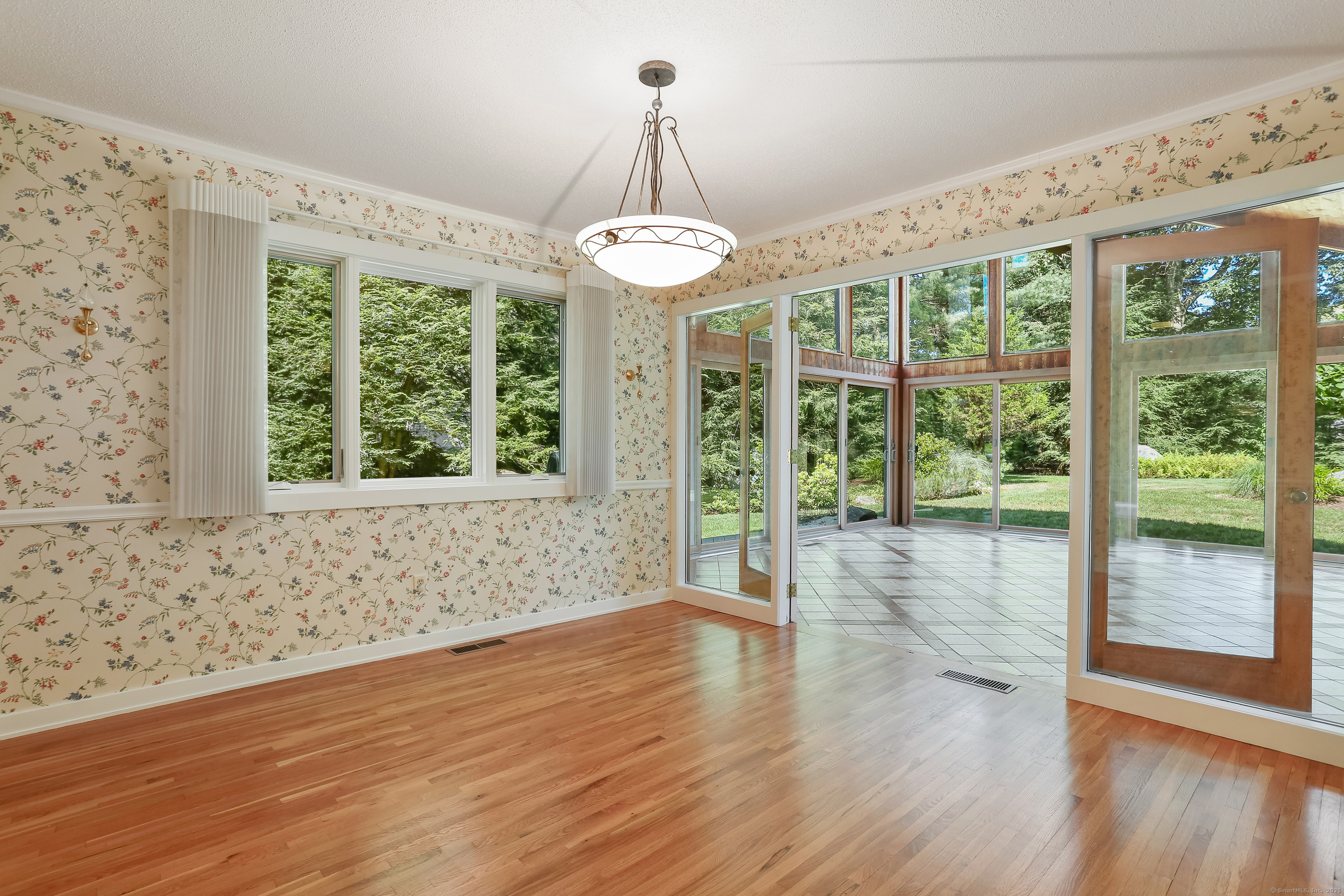 6 Janson Drive