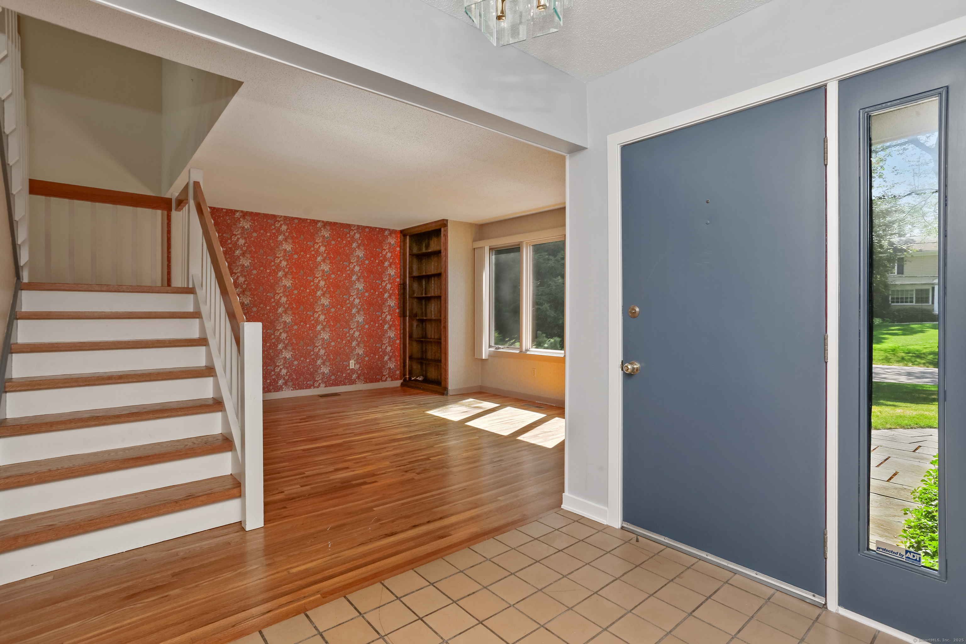 6 Janson Drive