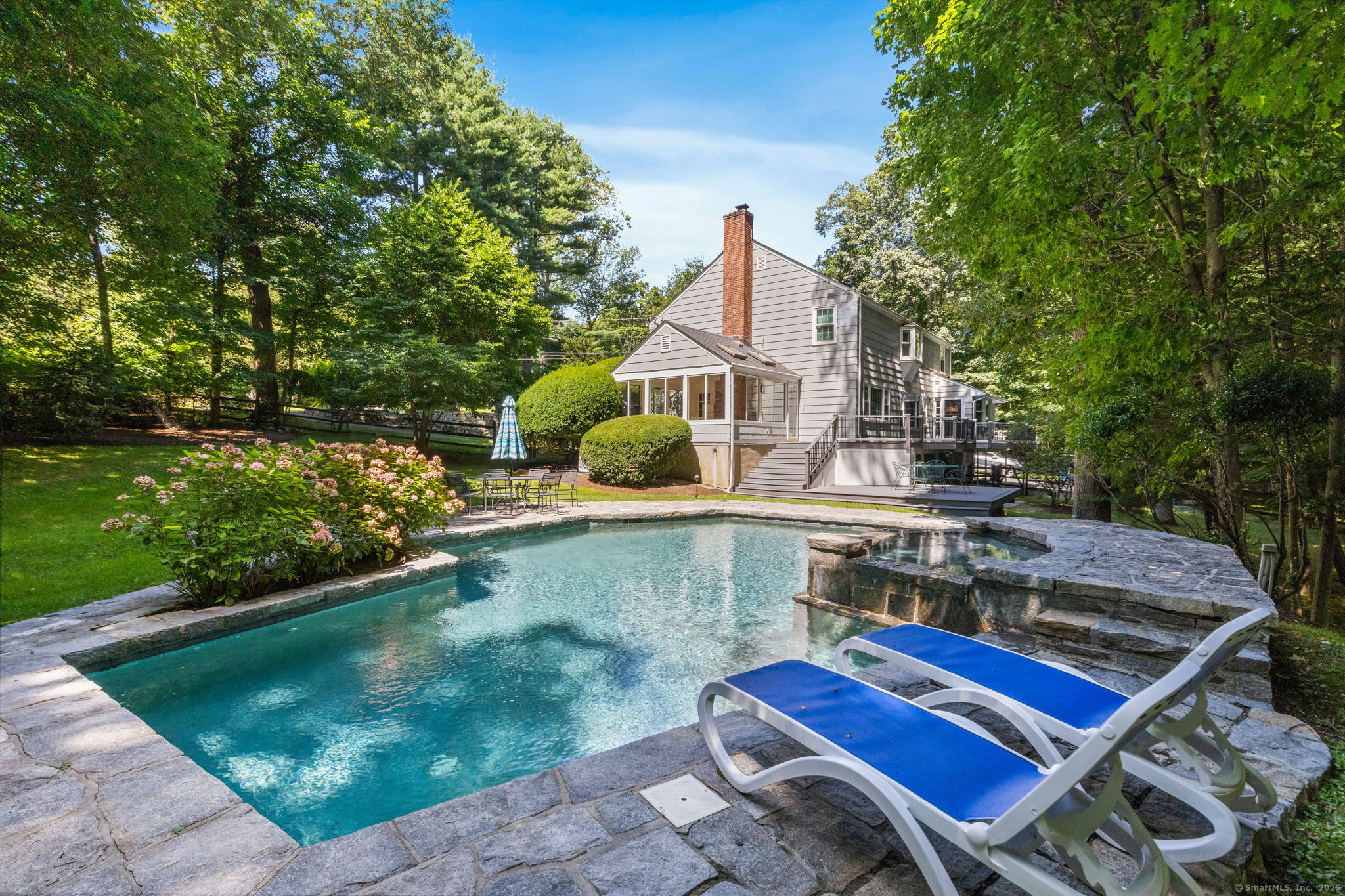 110 White Oak Lane