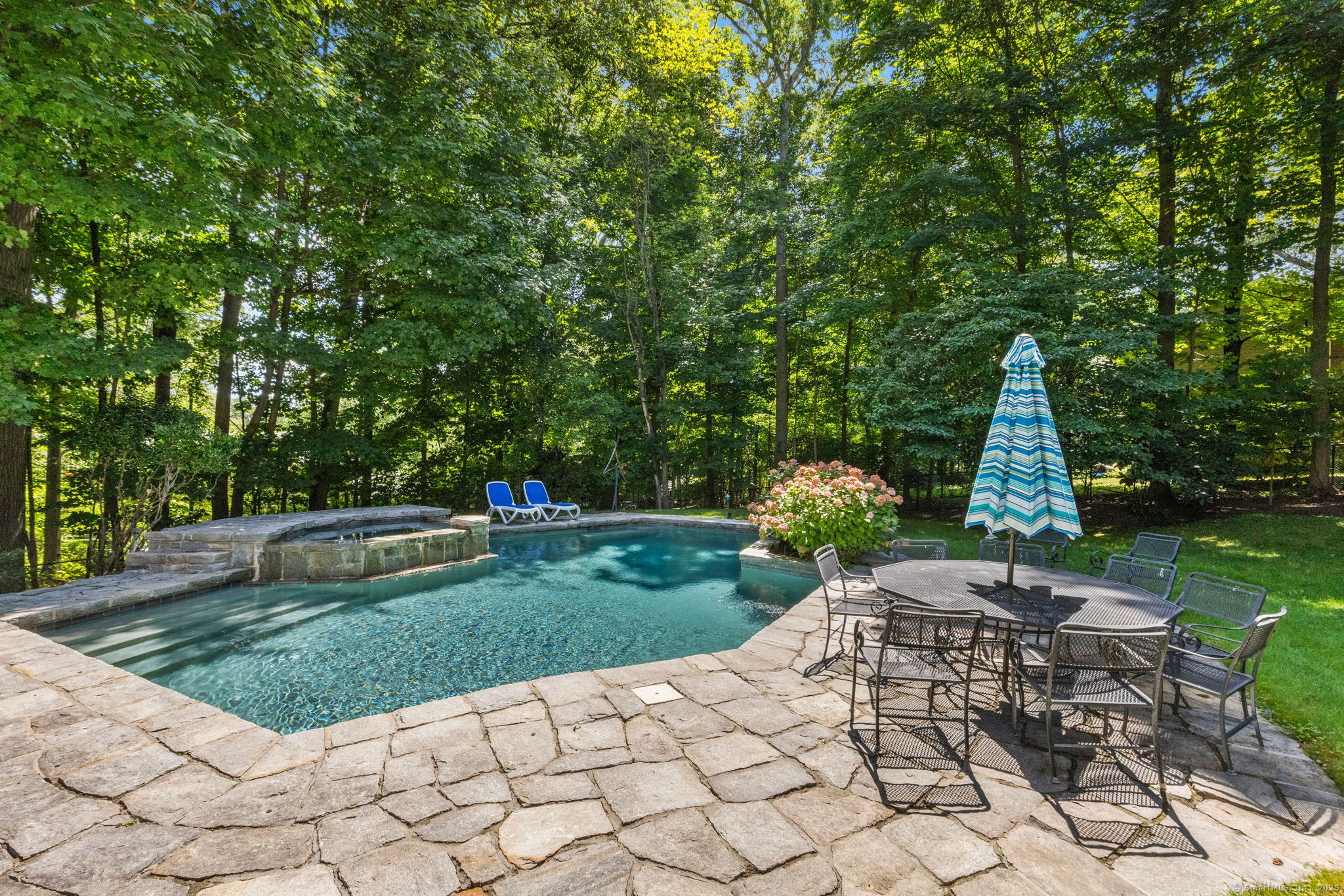 110 White Oak Lane