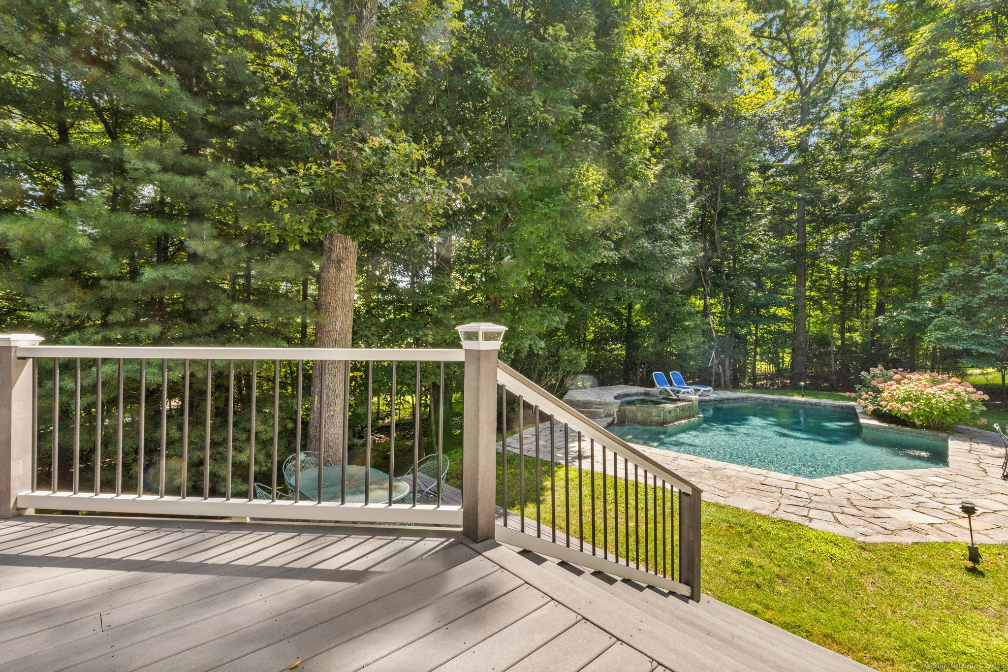 110 White Oak Lane
