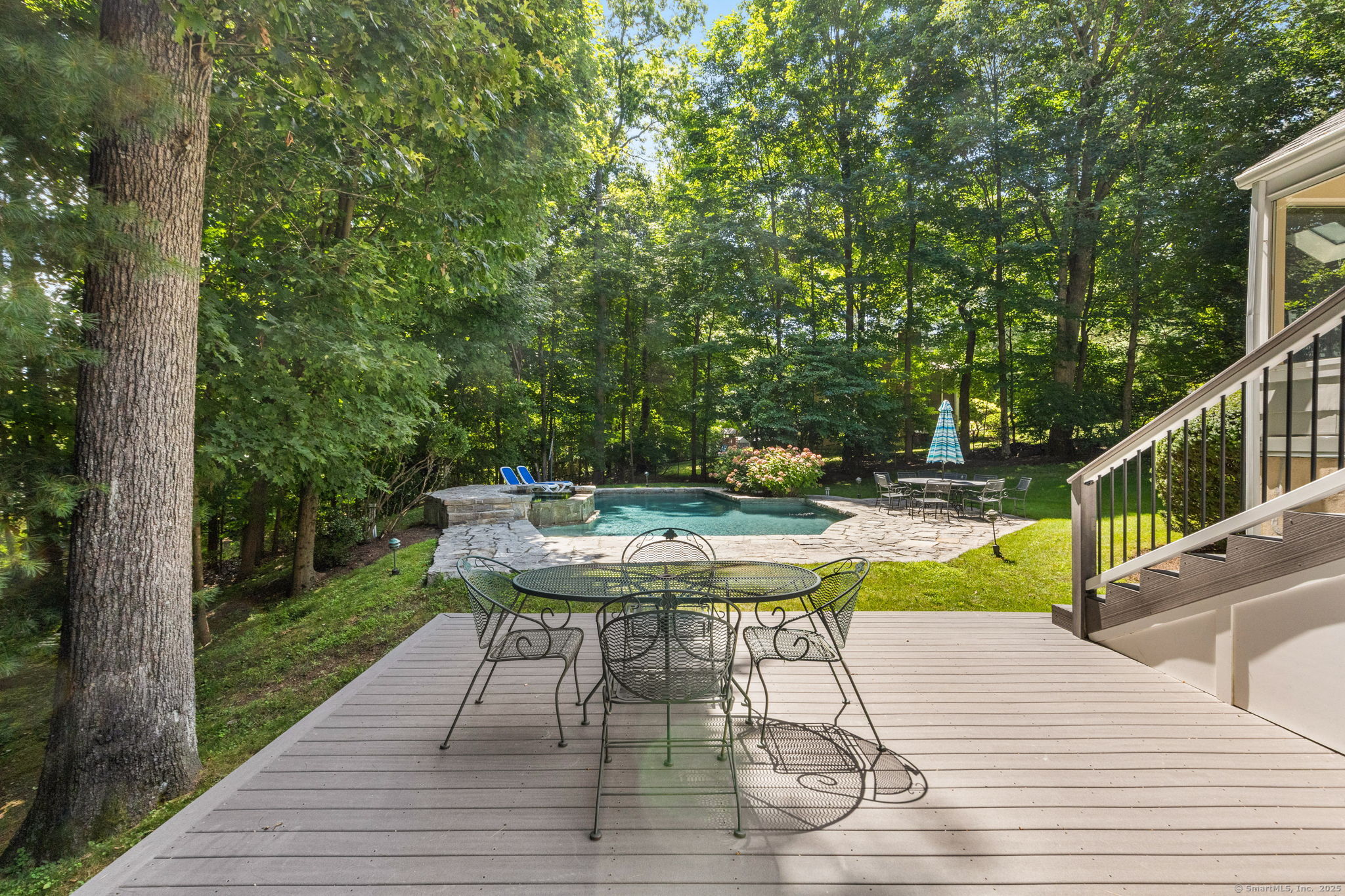 110 White Oak Lane