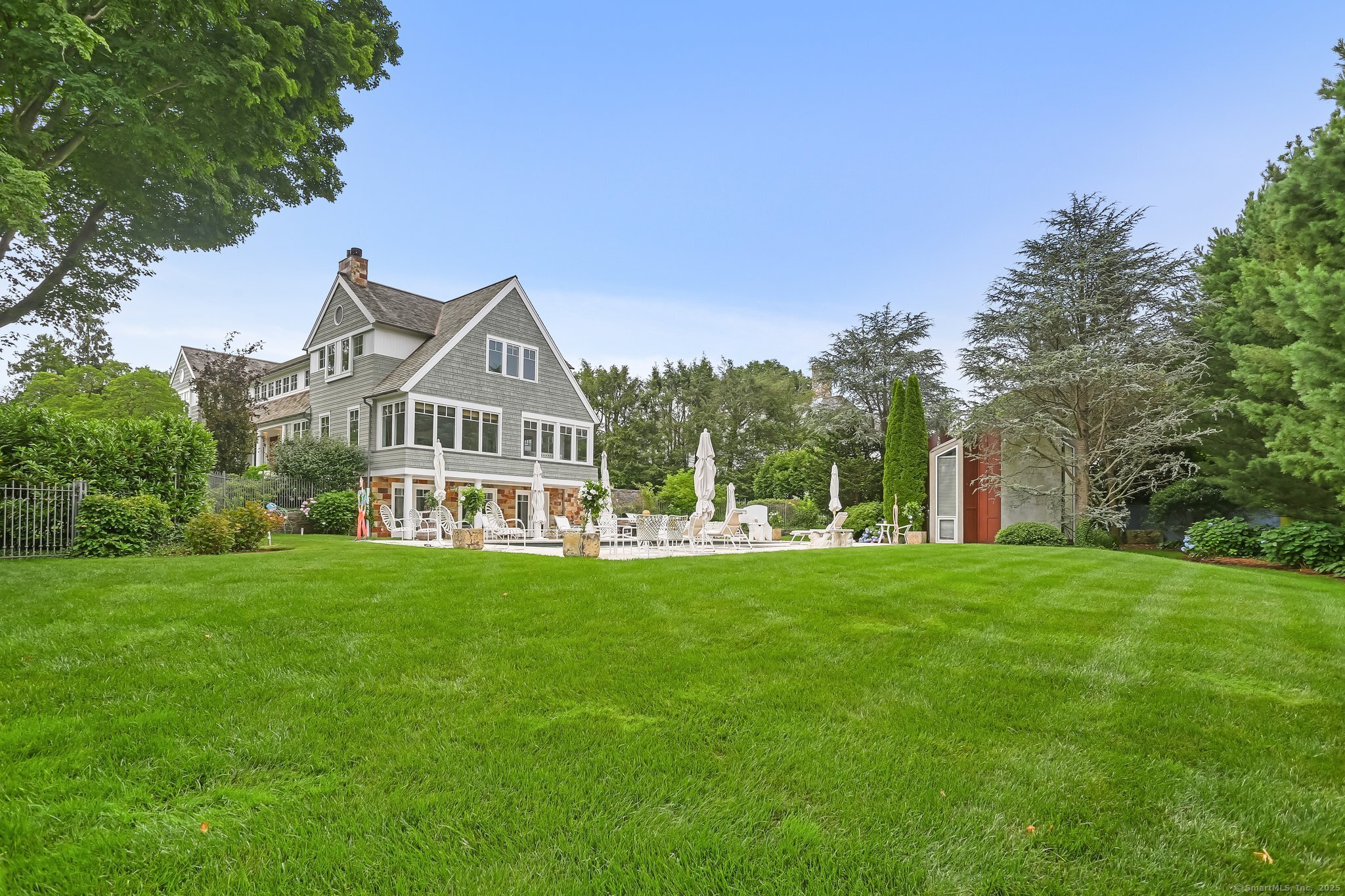 2 Bluewater Hill South