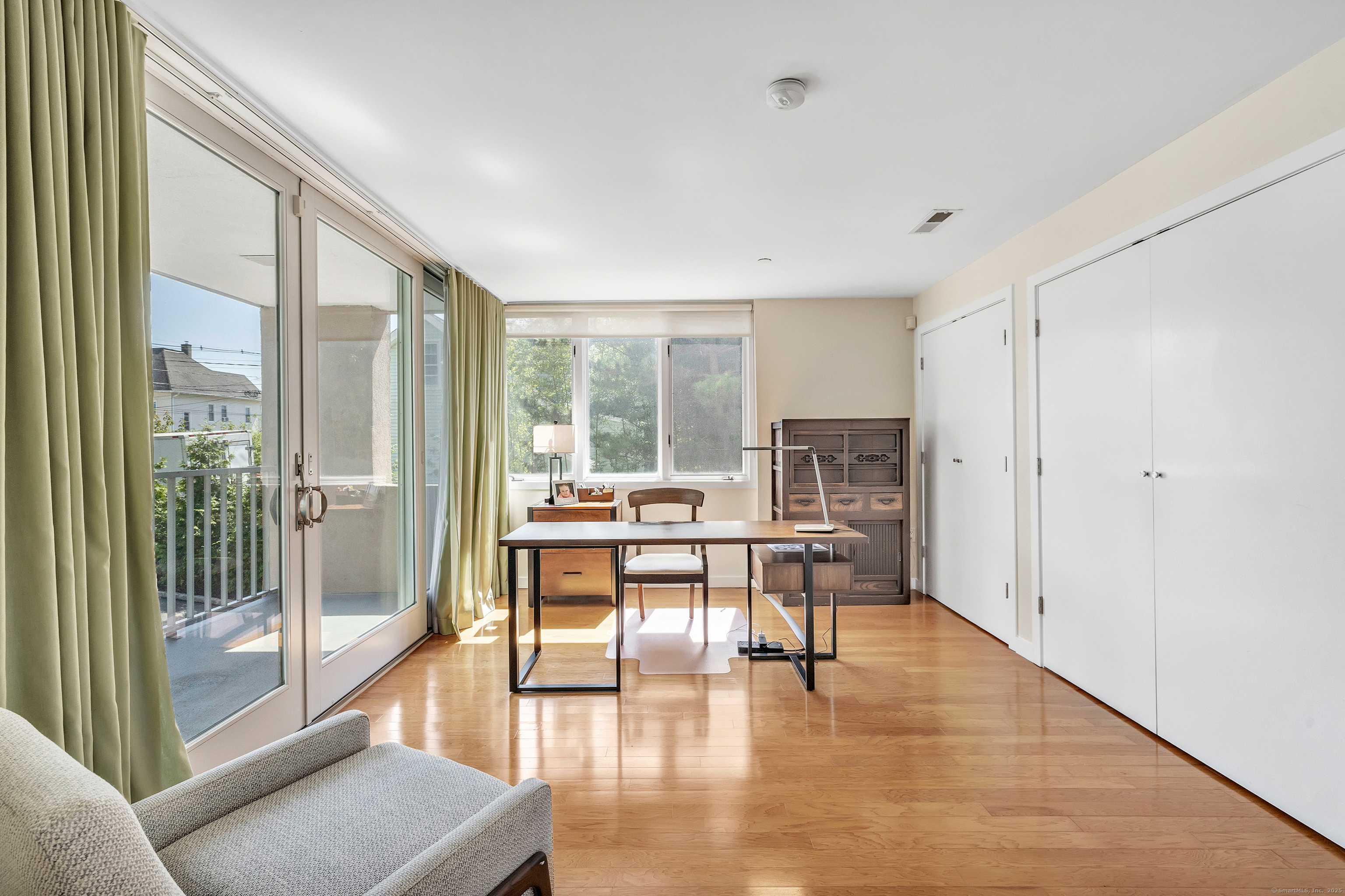 26 Cove Avenue 2D