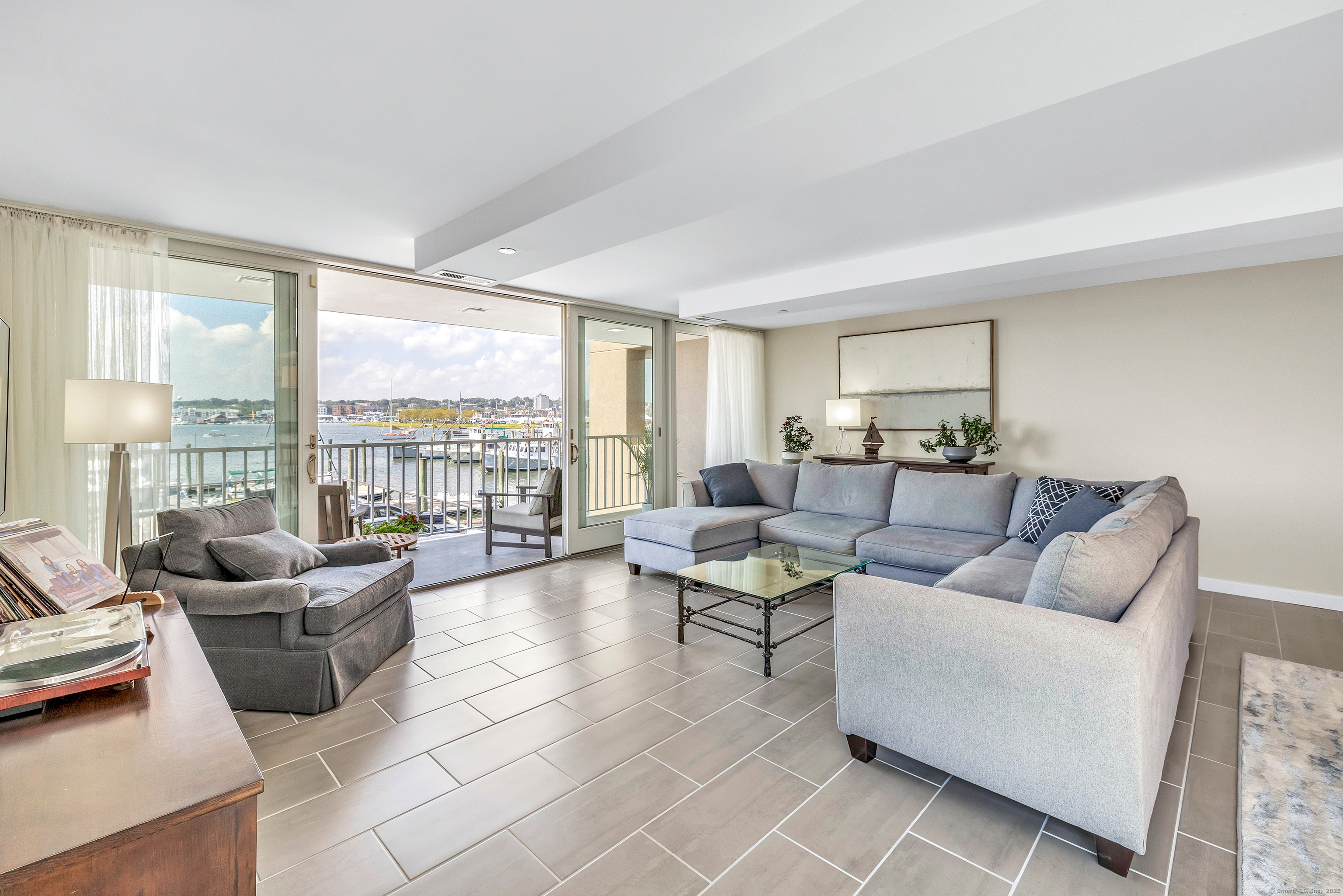 26 Cove Avenue 2D