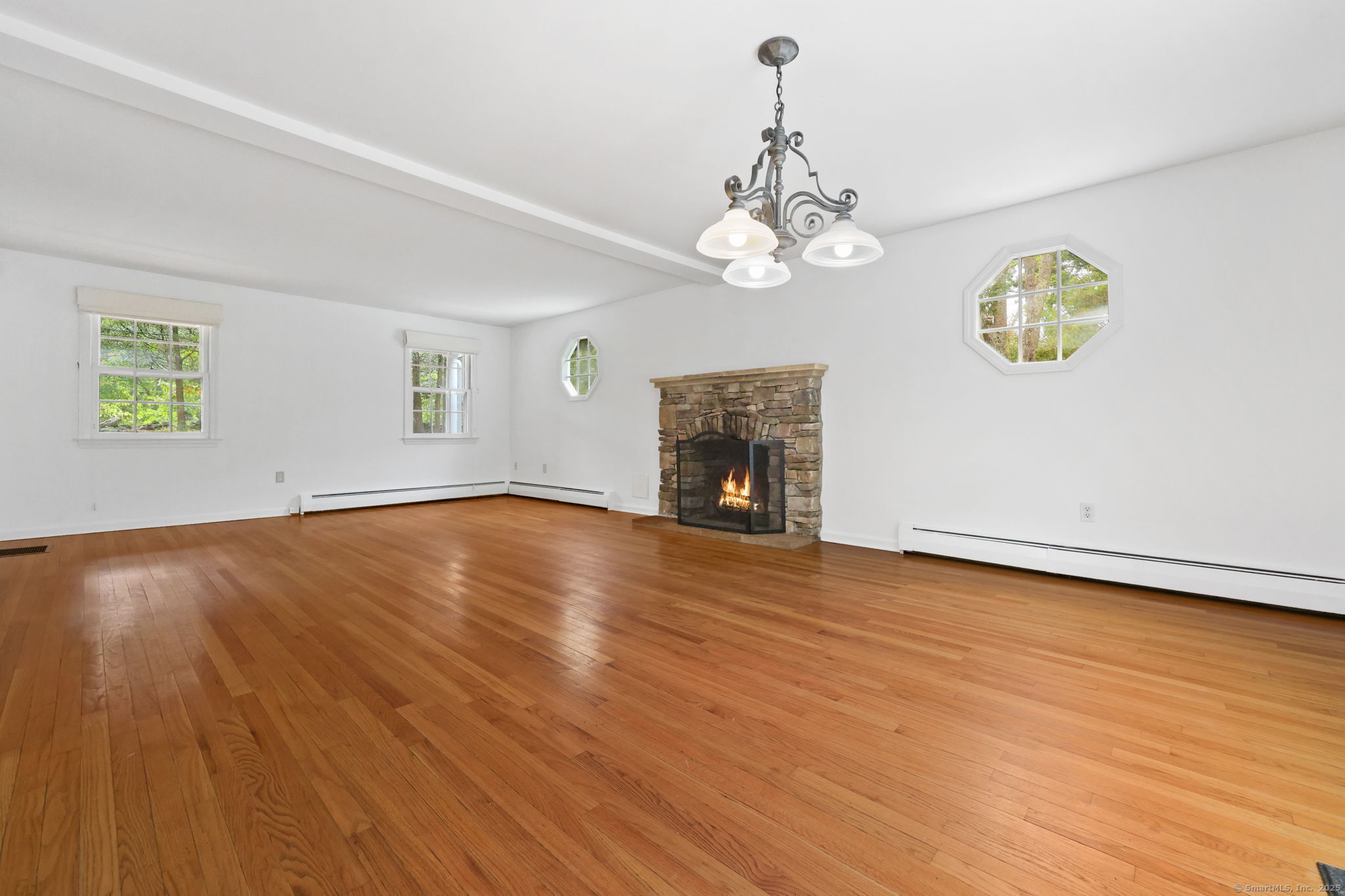 8 Ferry Lane East