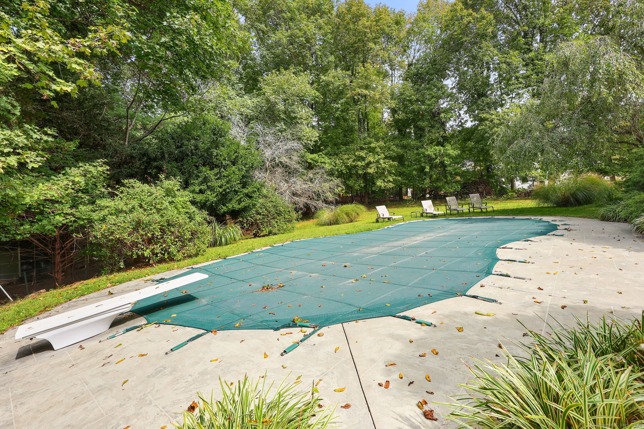 8 Ferry Lane East