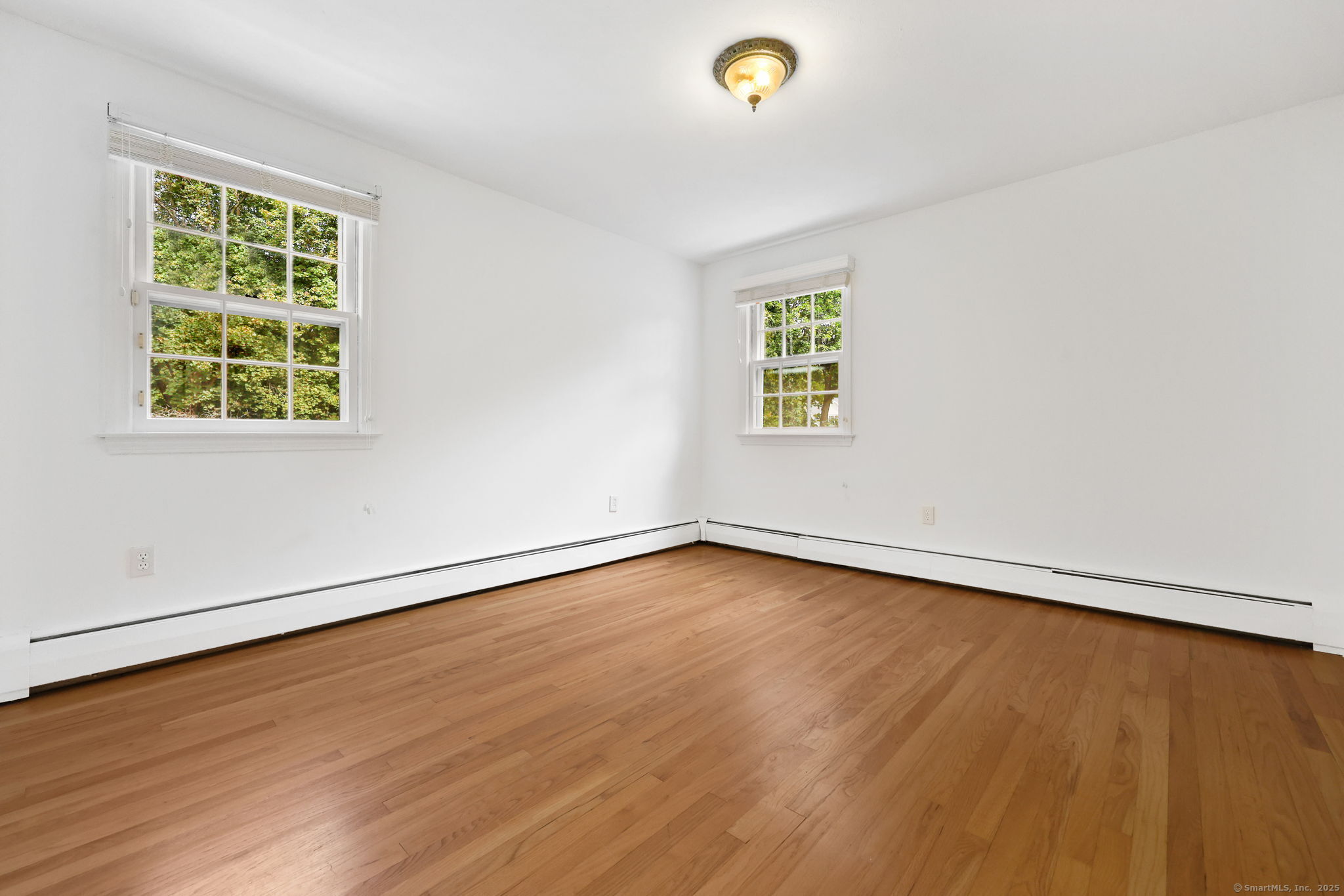 8 Ferry Lane East